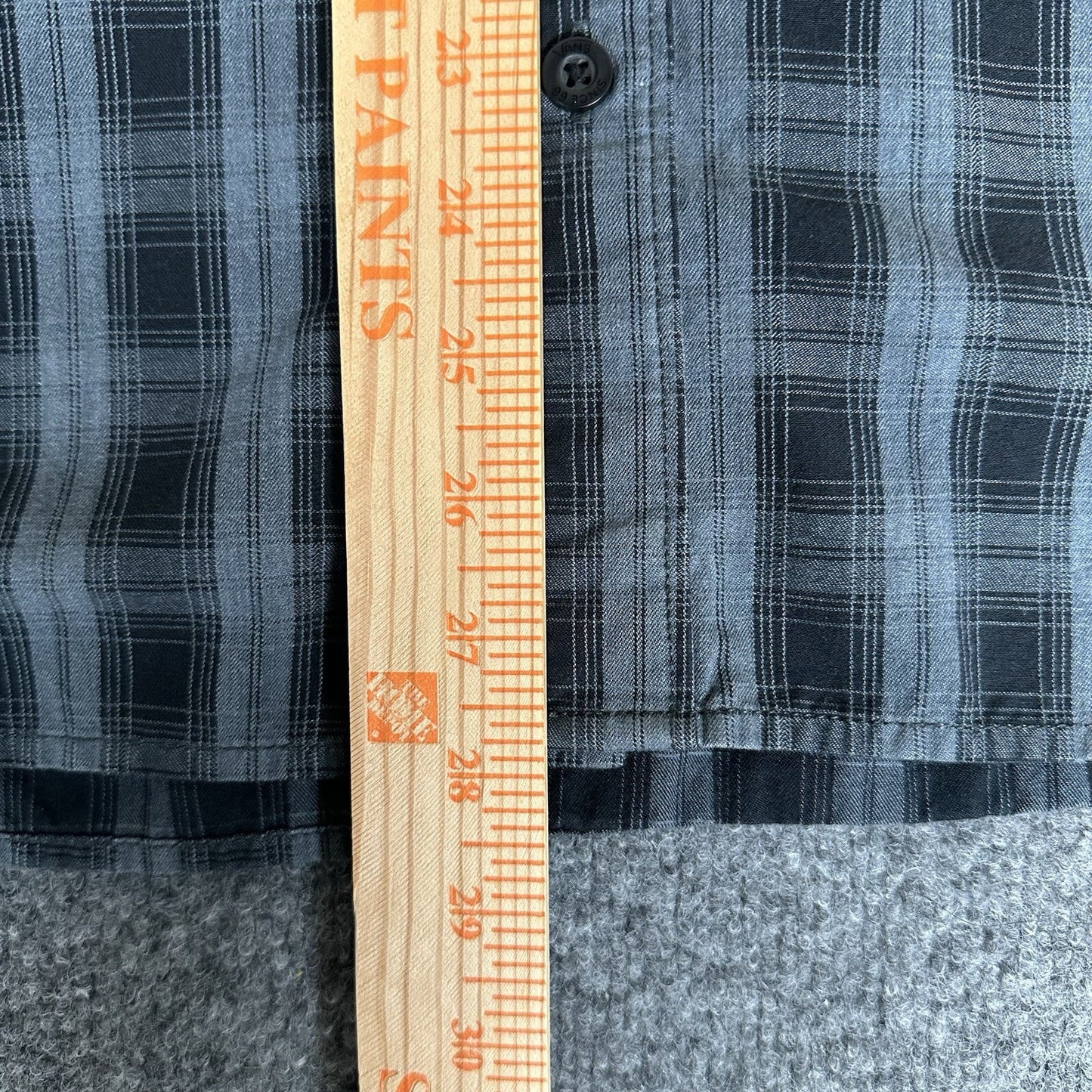Vans Shirt Mens Medium Plaid Long Sleeve Button Up Skater Pockets Casual Adult