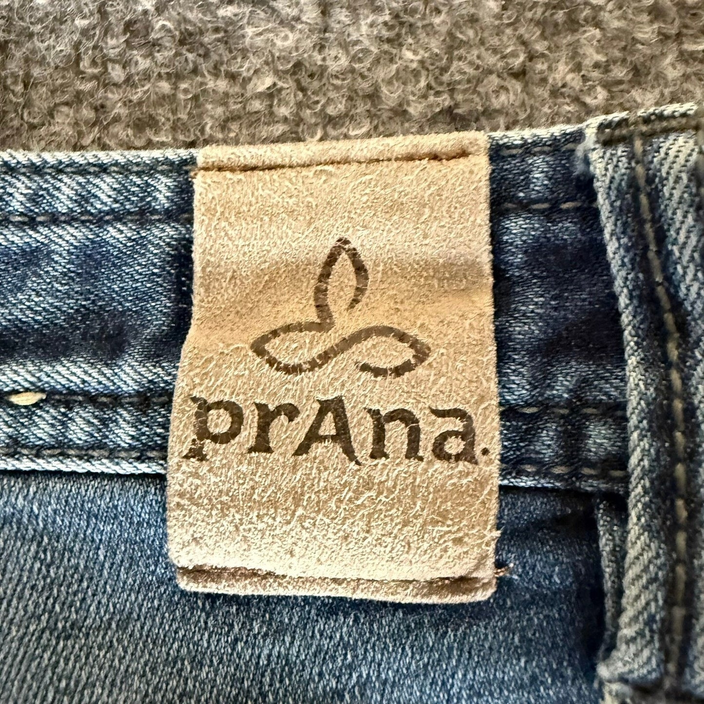 prAna Slim Fit Jeans Mens 32x27 Blue Wash Denim Distressed Casual Stretch Pants
