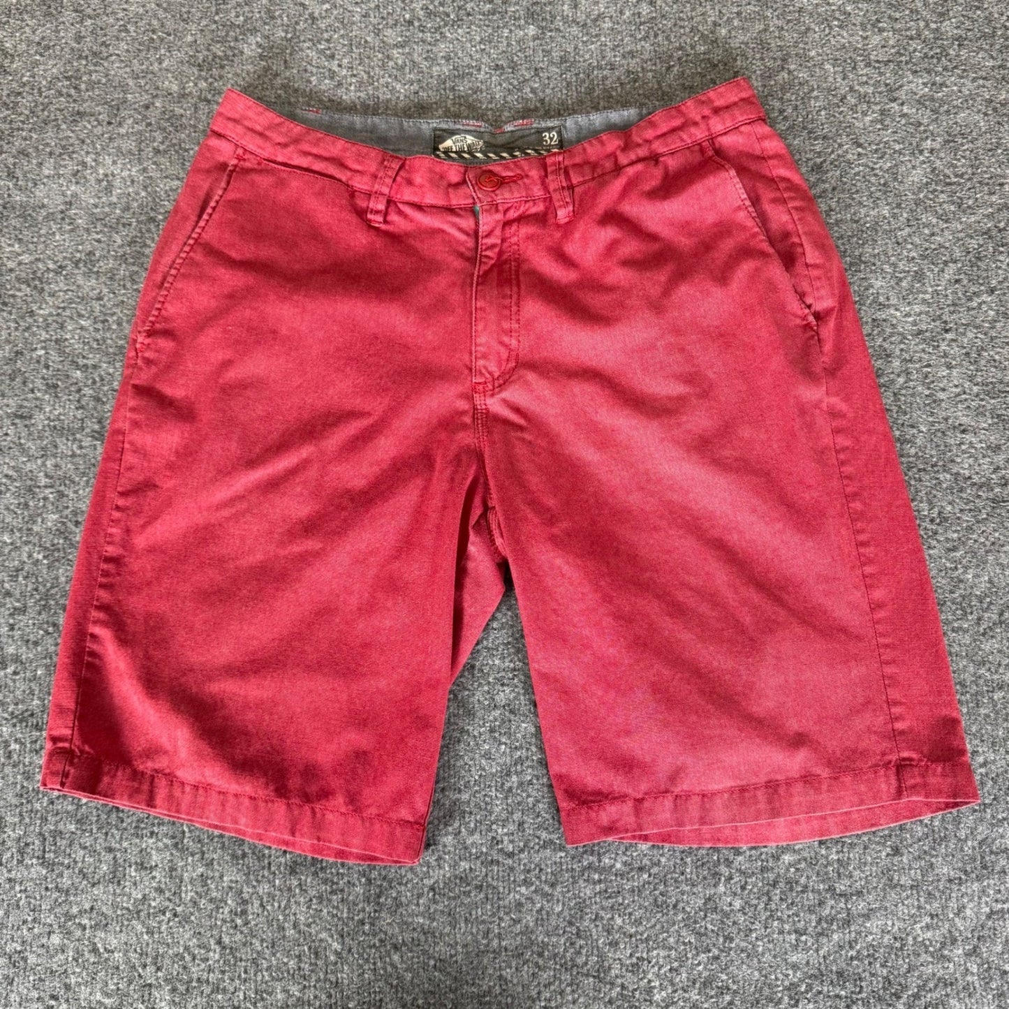 Vans Off The Wall Shorts Men 32 Red Chino Casual Skateboarding Streetwear Grunge