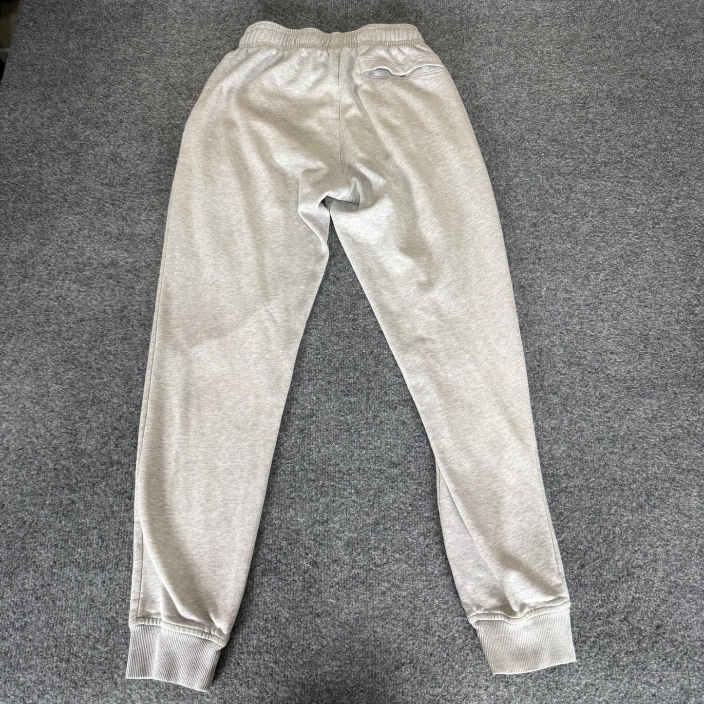 Under Armour Mens Small Gray Jogger Sweatpants Loose Fit Athletic Lounge Comfort