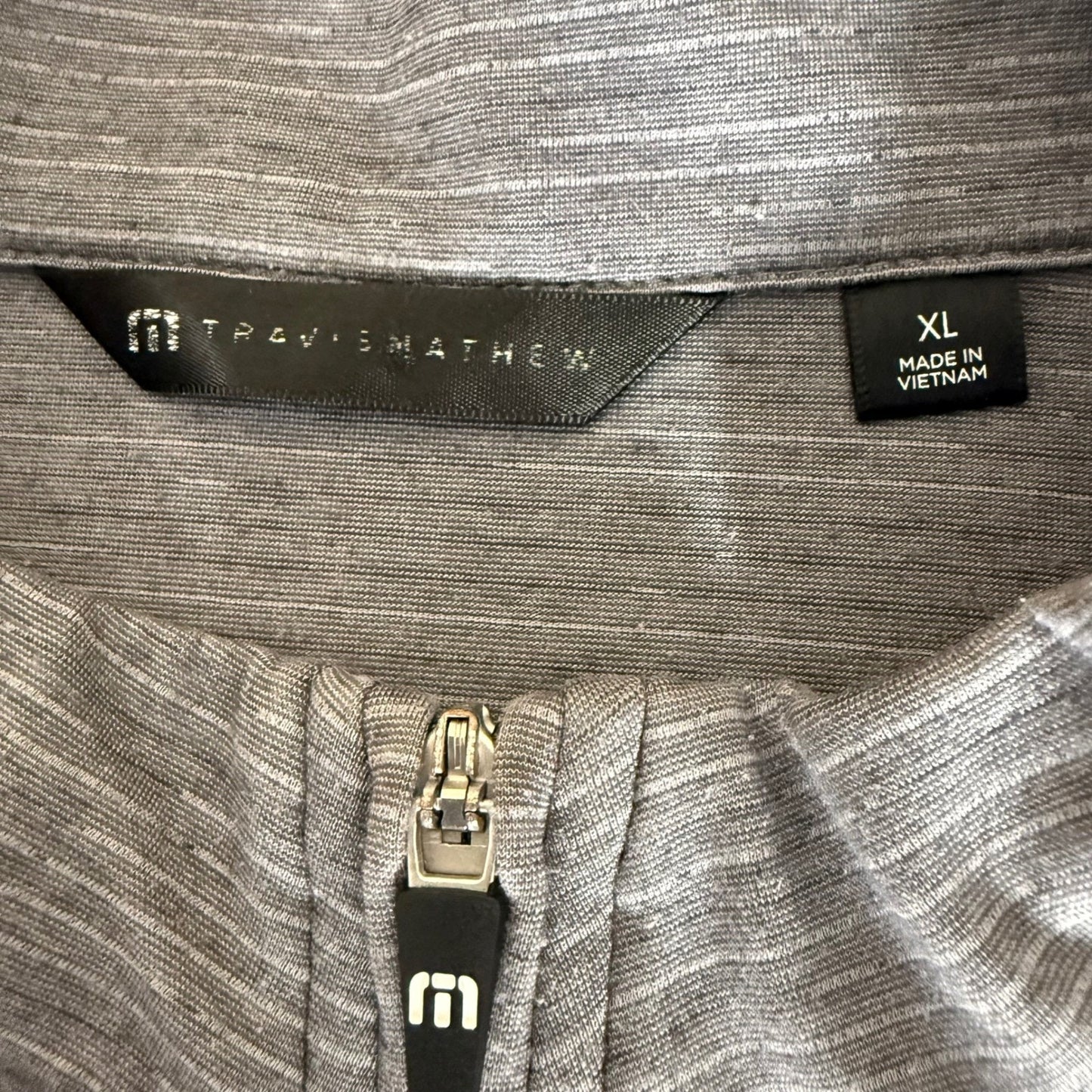 TravisMathew Mens XL Gray 1/4 Zip Pullover Golf Sweatshirt Performance Casual