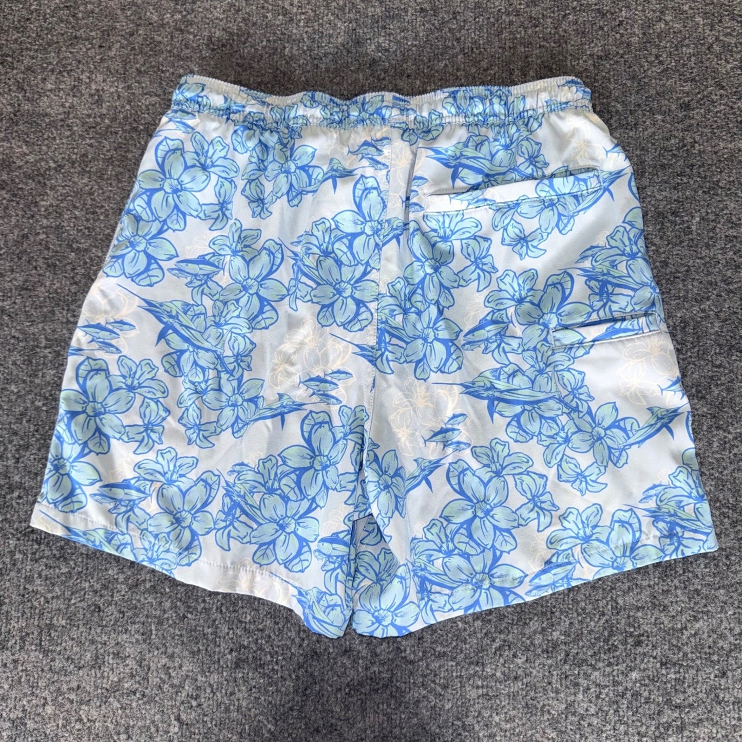 HUK Shorts Men Medium 30x5 Blue Floral Swim Trunks Fishing Quick Dry Performance