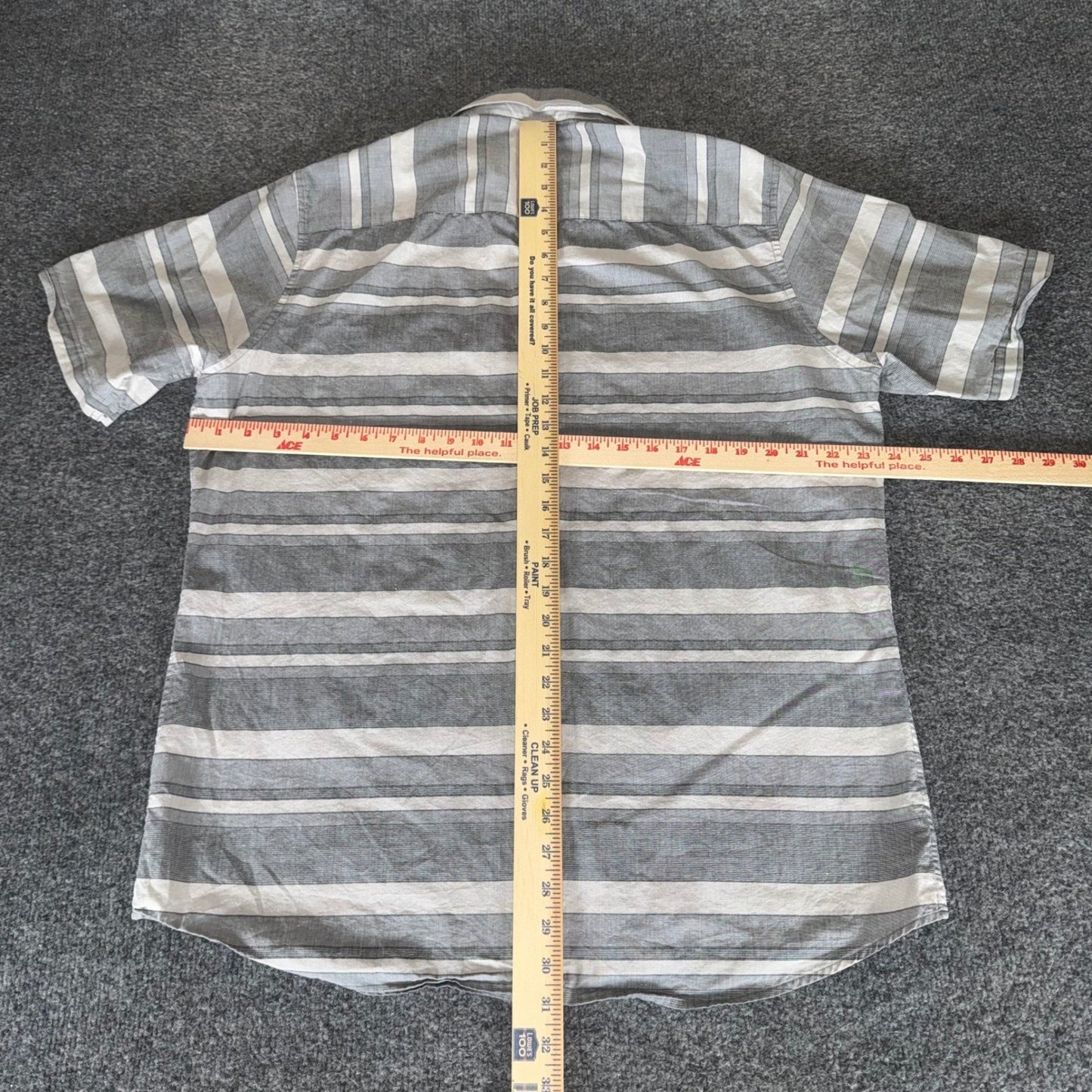 Travis Mathew Shirt Mens XL Gray Striped Button Up Short Sleeve Casual Everyday