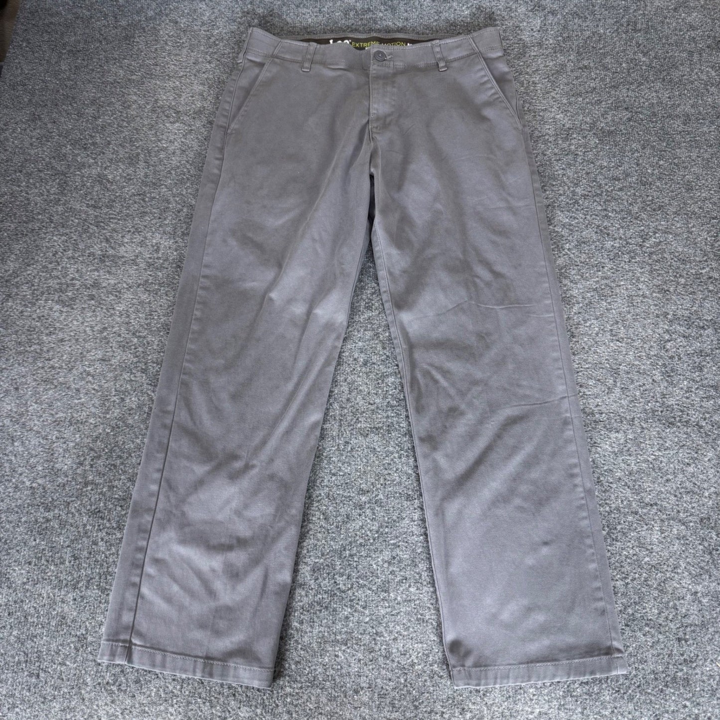 Lee Extreme Motion MVP Mens Gray Regular Straight Leg Chino Pants 34x30 Casual