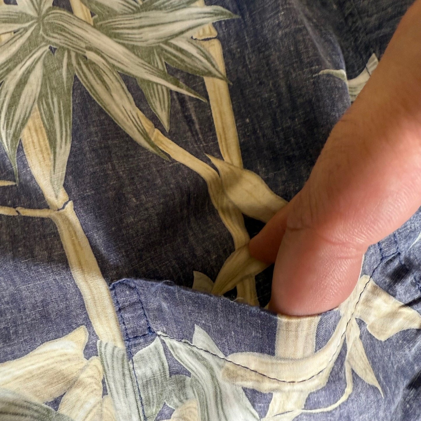 Hilo Hattie Hawaiian Popover Shirt Bamboo Reverse Print Aloha Shirt Blue Mens XL