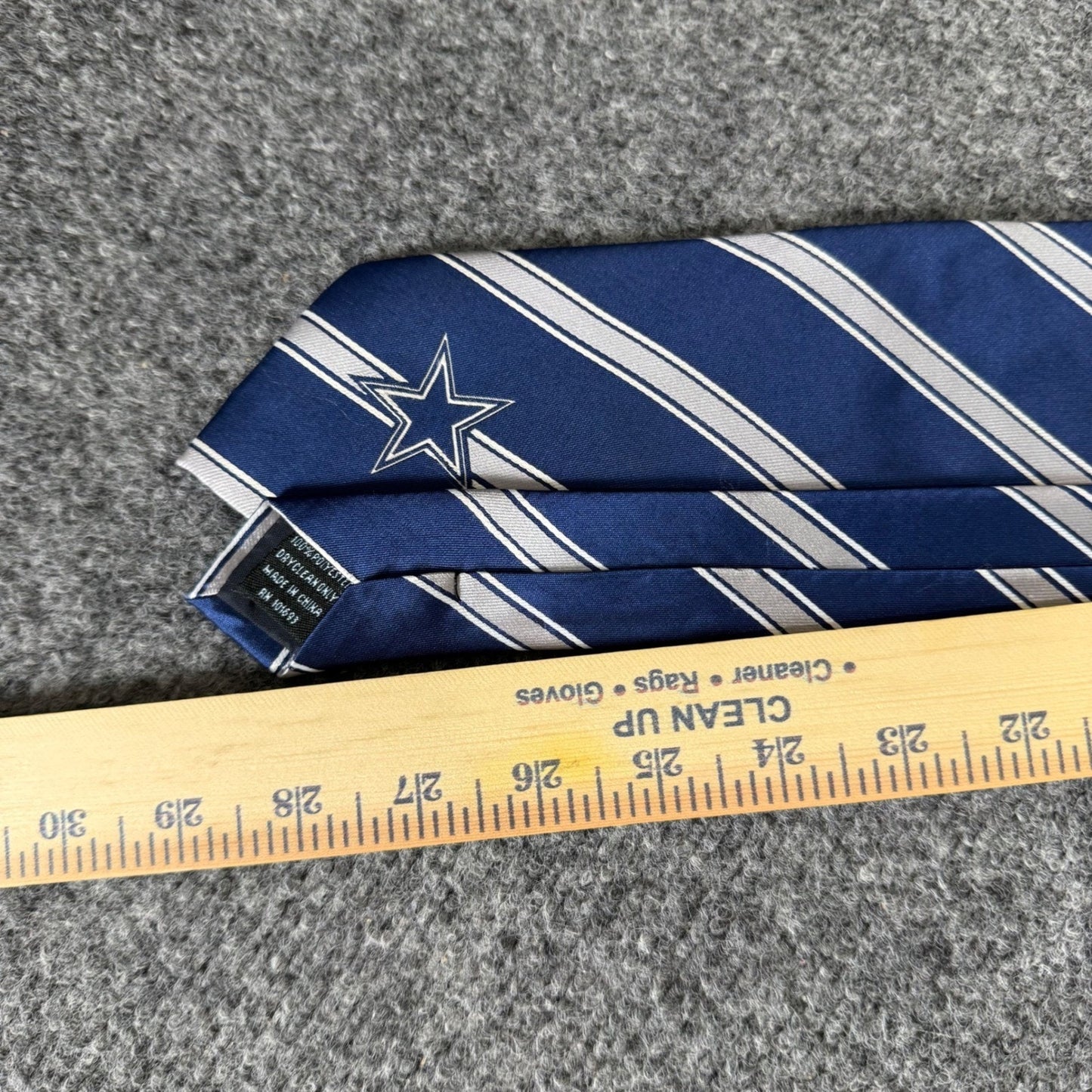 Dallas Cowboys NFL Mens Necktie Blue Silver Striped Star Tie Football Business