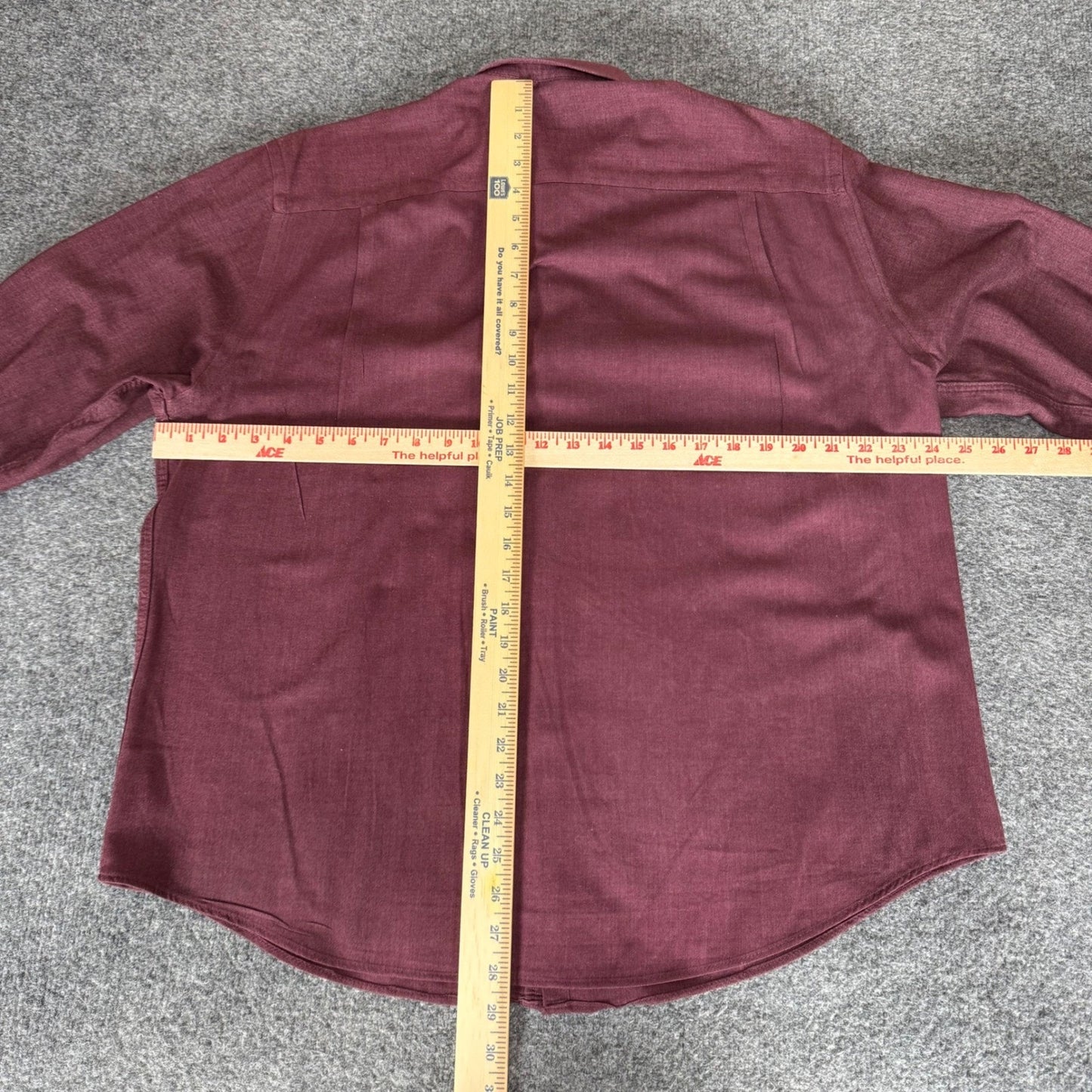 Van Heusen Men Never Tuck Regular Fit Button Up Shirt Burgundy Large Long Sleeve