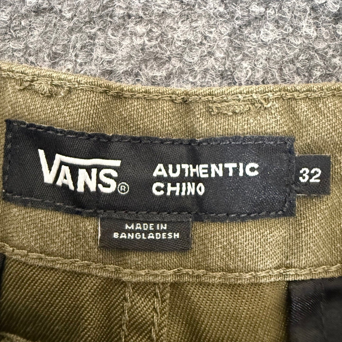 Vans Chino Pants Mens 32x29 Olive Green Skate Casual Straight Leg Cotton Stretch
