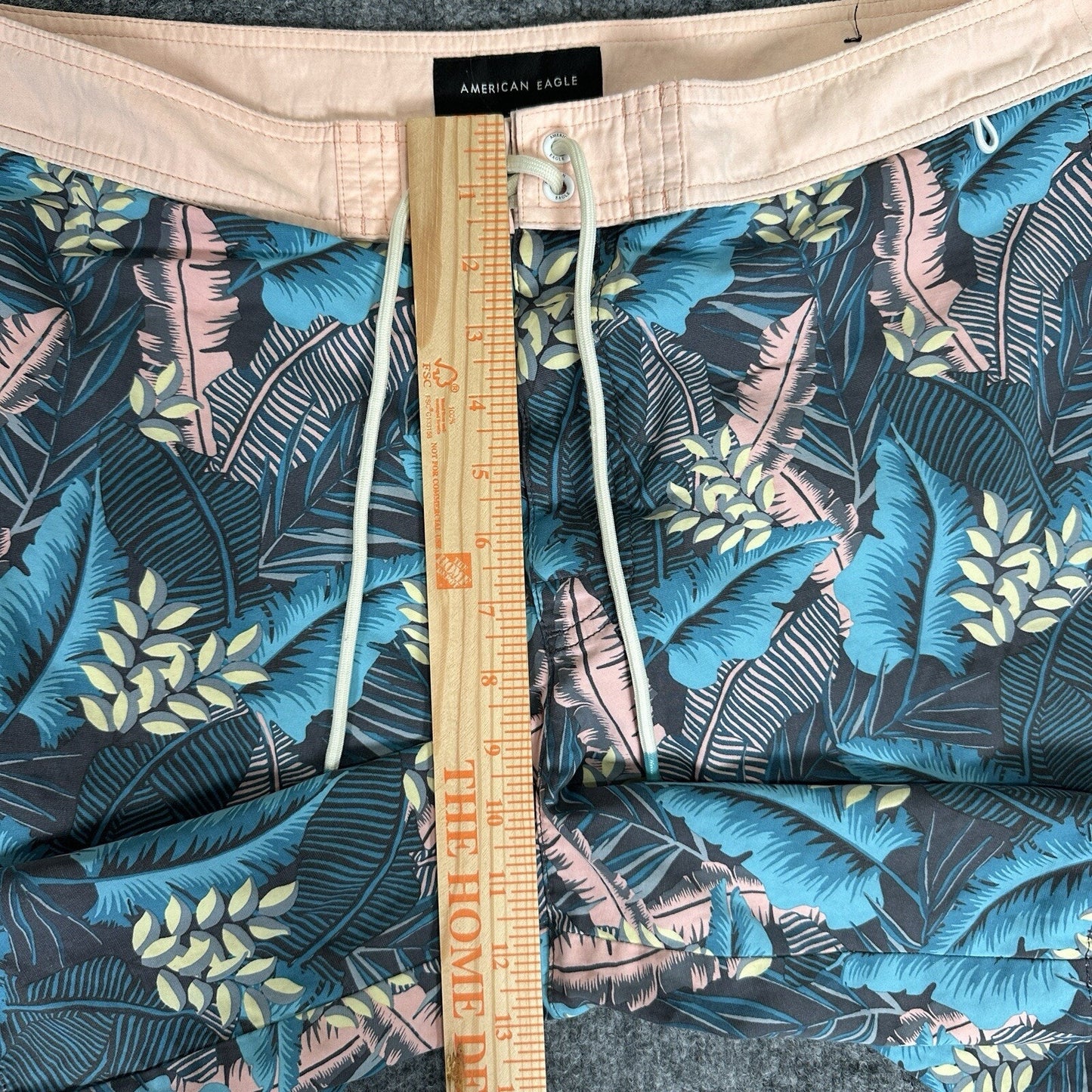 American Eagle Board Shorts Mens Large 36x10 Swim Trunks Floral Drawstring Adult