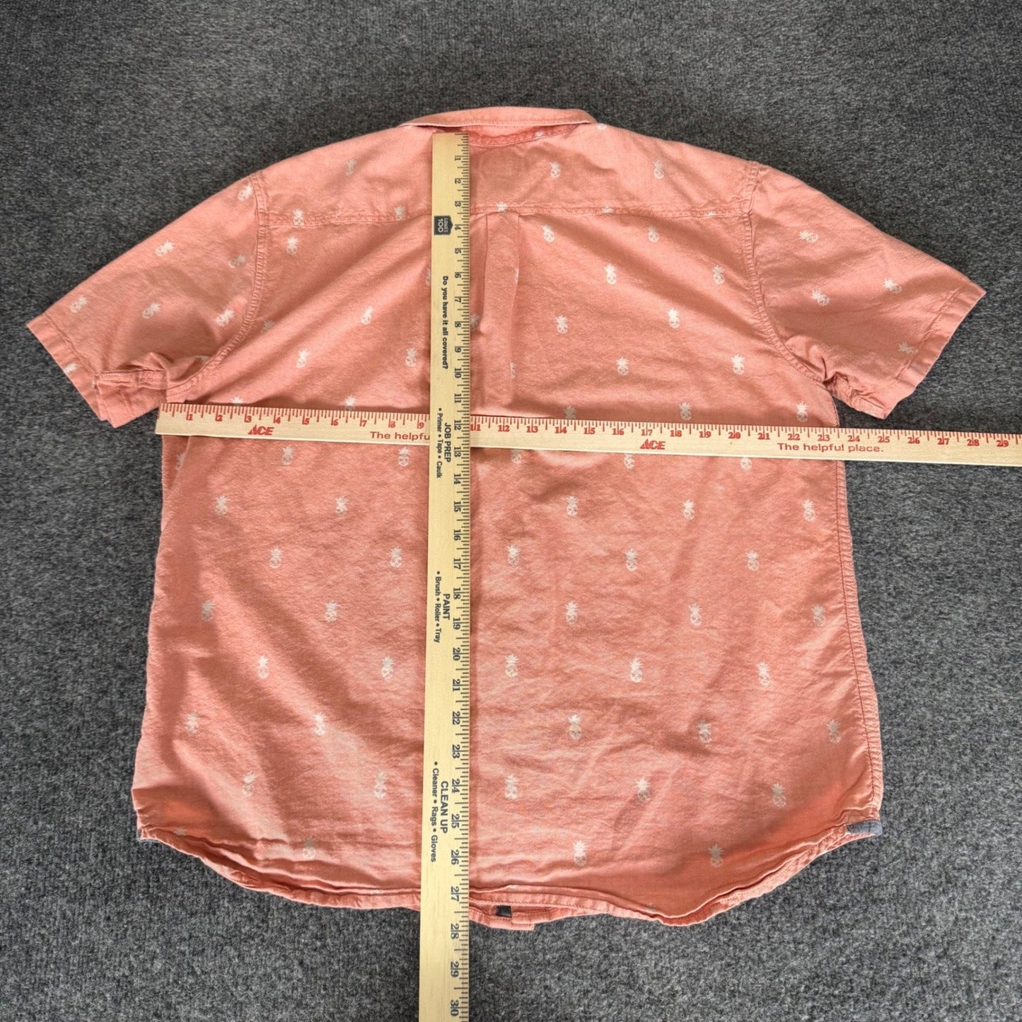 Vans Mens Large Classic Fit Pineapple Skull Print Button Down Shirt Salmon Pink