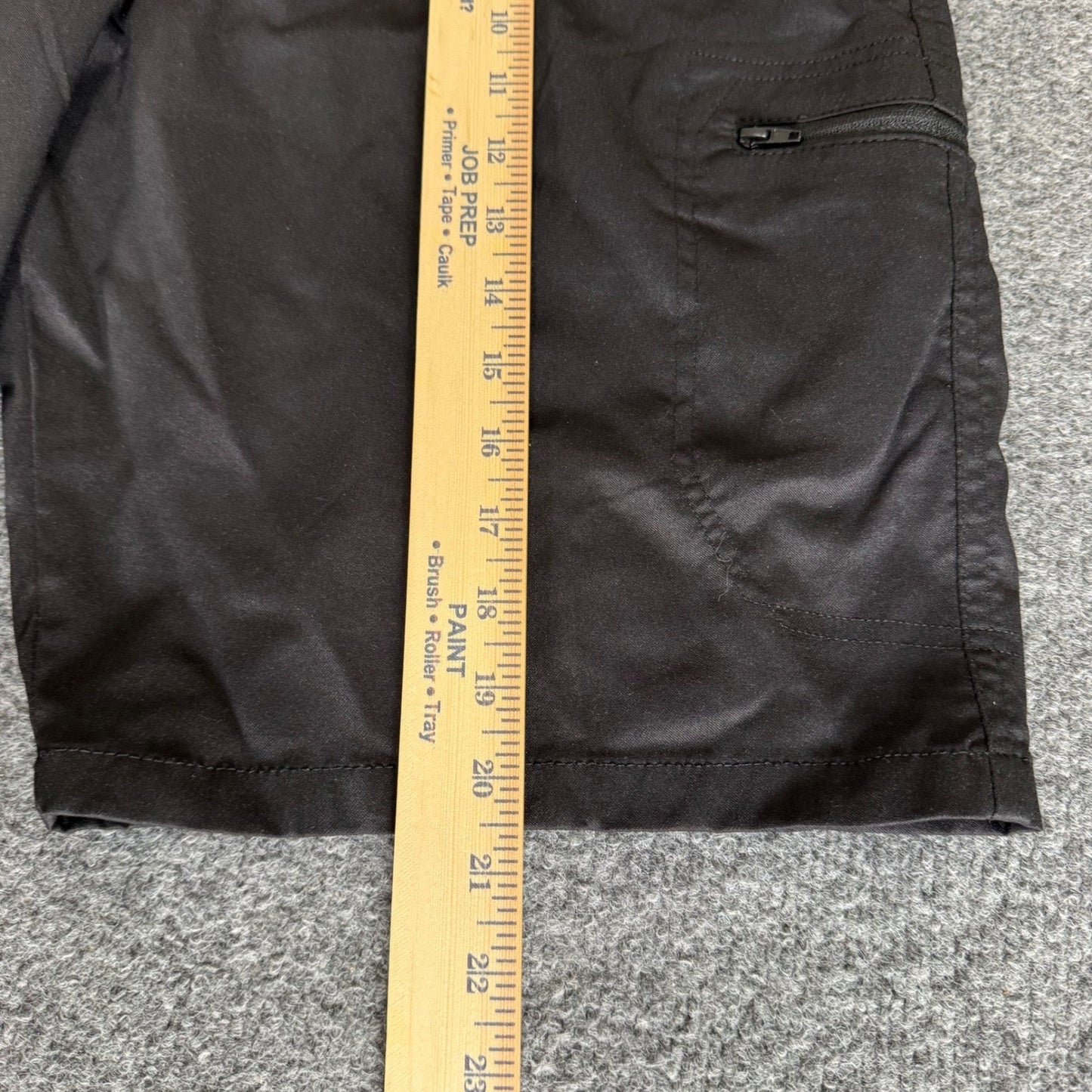 Wrangler Authentics Cargo Shorts Mens 36 Black Utility Casual Outdoor Everyday