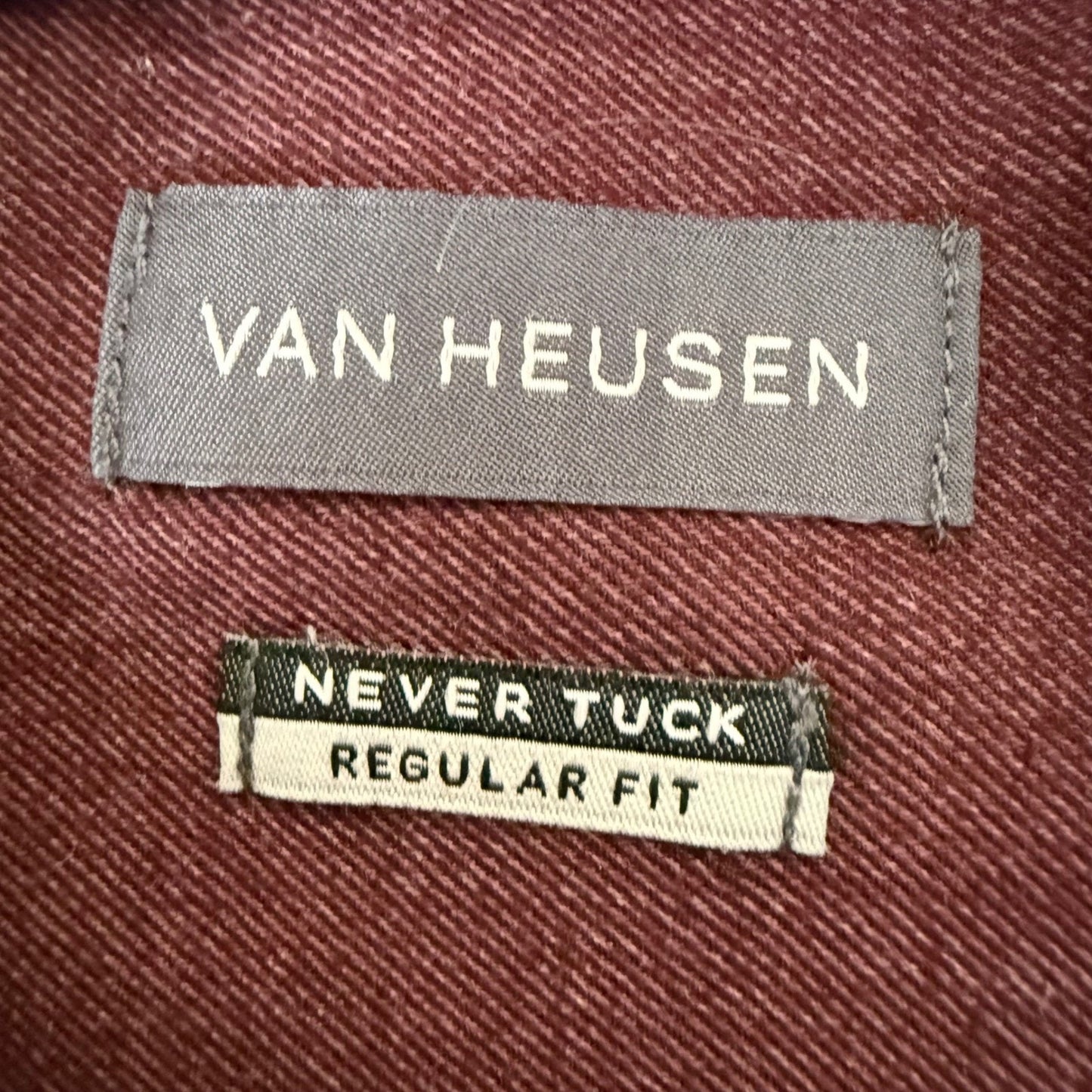 Van Heusen Men Never Tuck Regular Fit Button Up Shirt Burgundy Large Long Sleeve