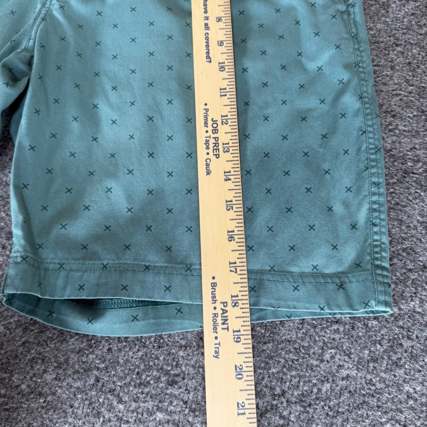 Lululemon Shorts Mens 36 Teal Cross Pattern Athletic Stretch Casual Performance