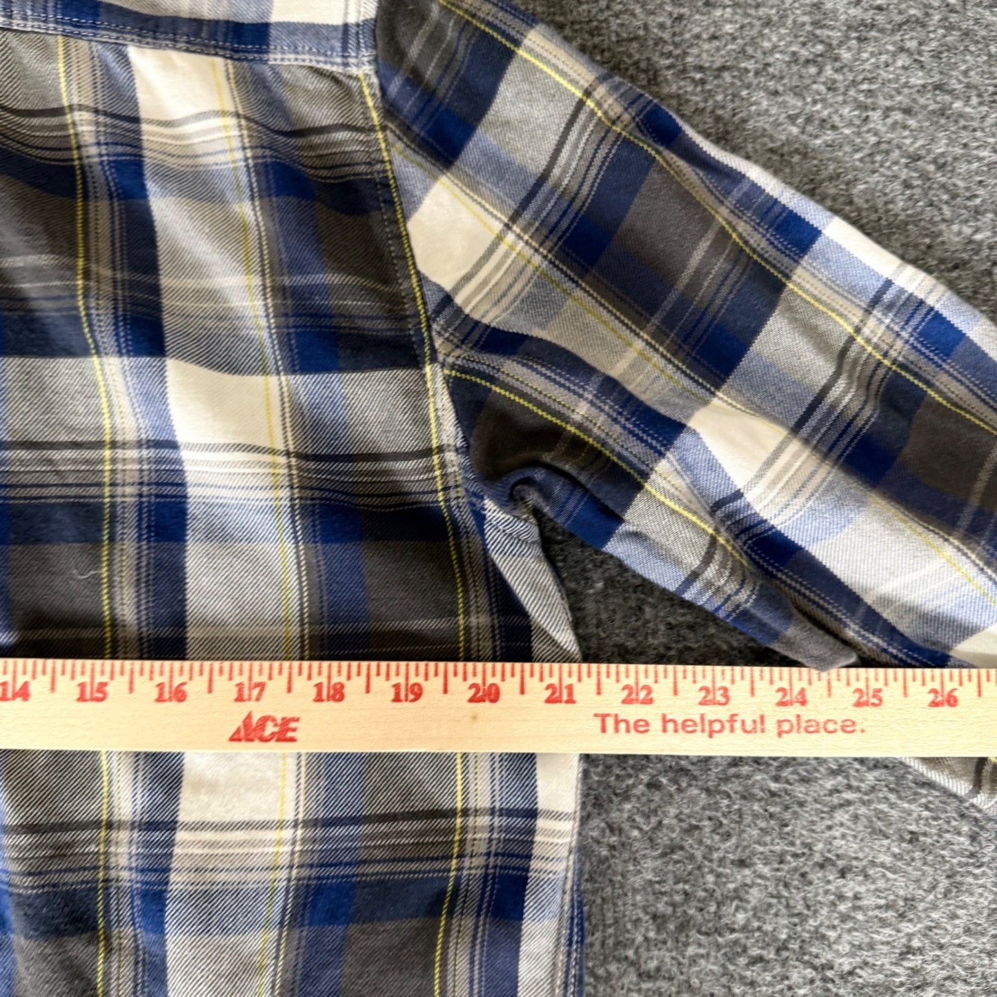 Vans Off The Wall Mens M Blue Plaid Flannel Long Sleeve Button Up Shirt Skate