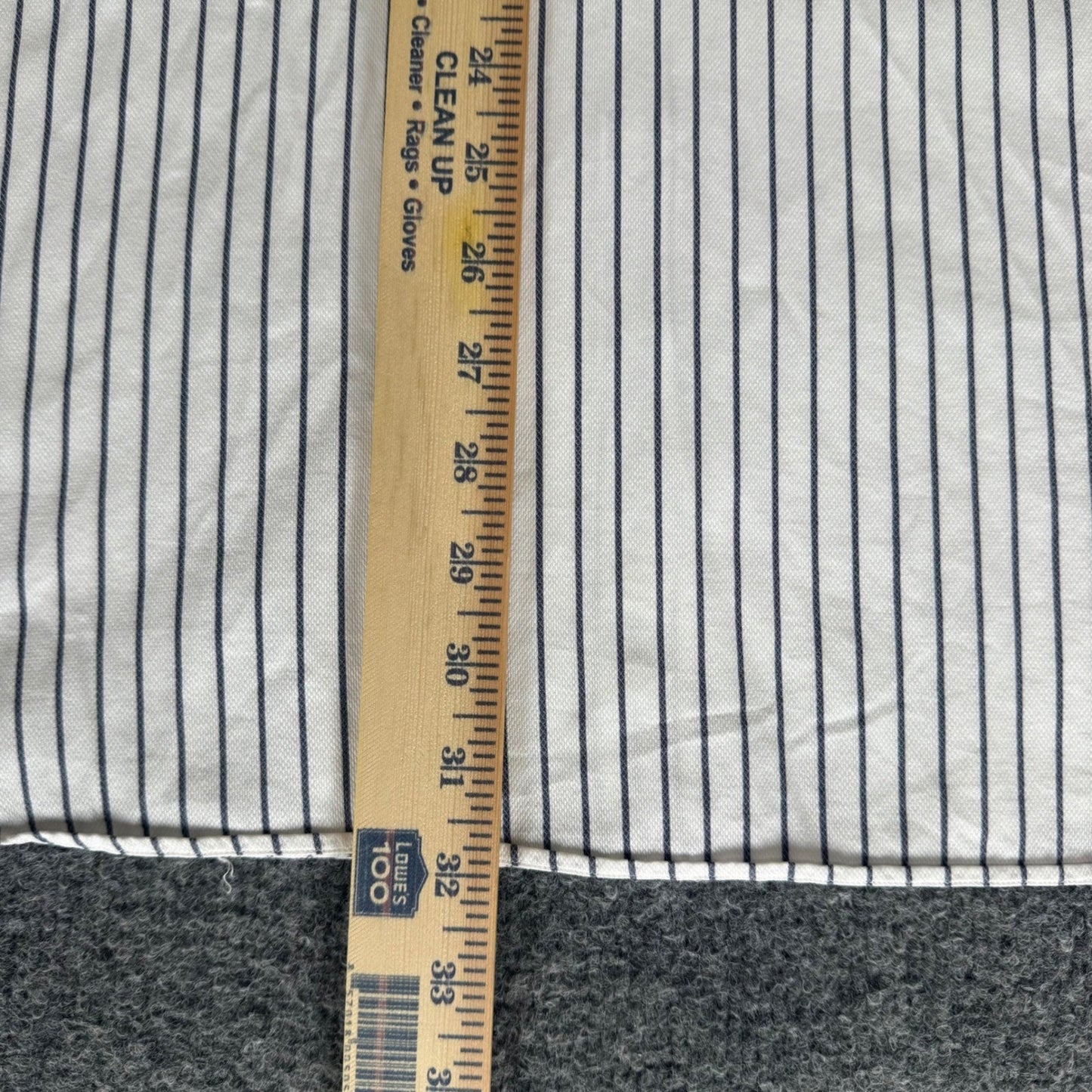 Banana Republic Mens XL 17-17.5 White Blue Striped Cotton Long Sleeve Button Up
