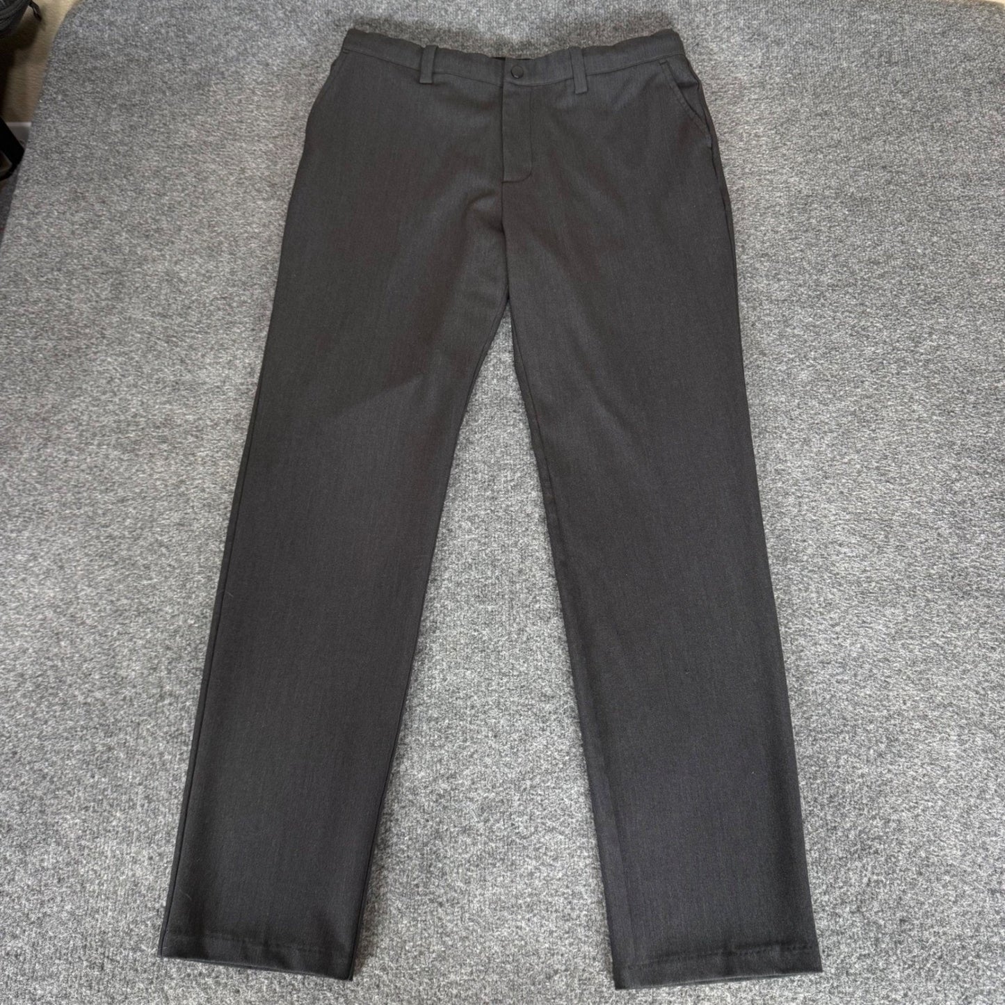 Quince Ultra Stretch 24/7 Smart Chinos Gray 34x32 Athletic Tapered Office Pants