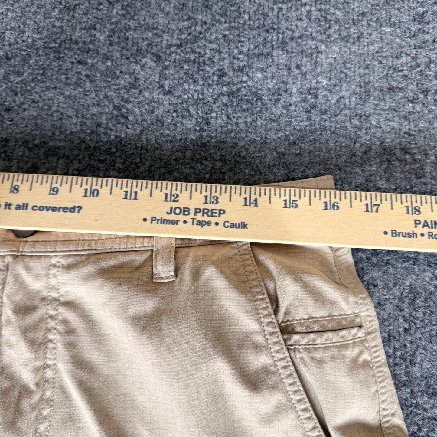 Lululemon Shorts Mens 34 Beige Athletic Casual Lightweight Chino Golf Comfort