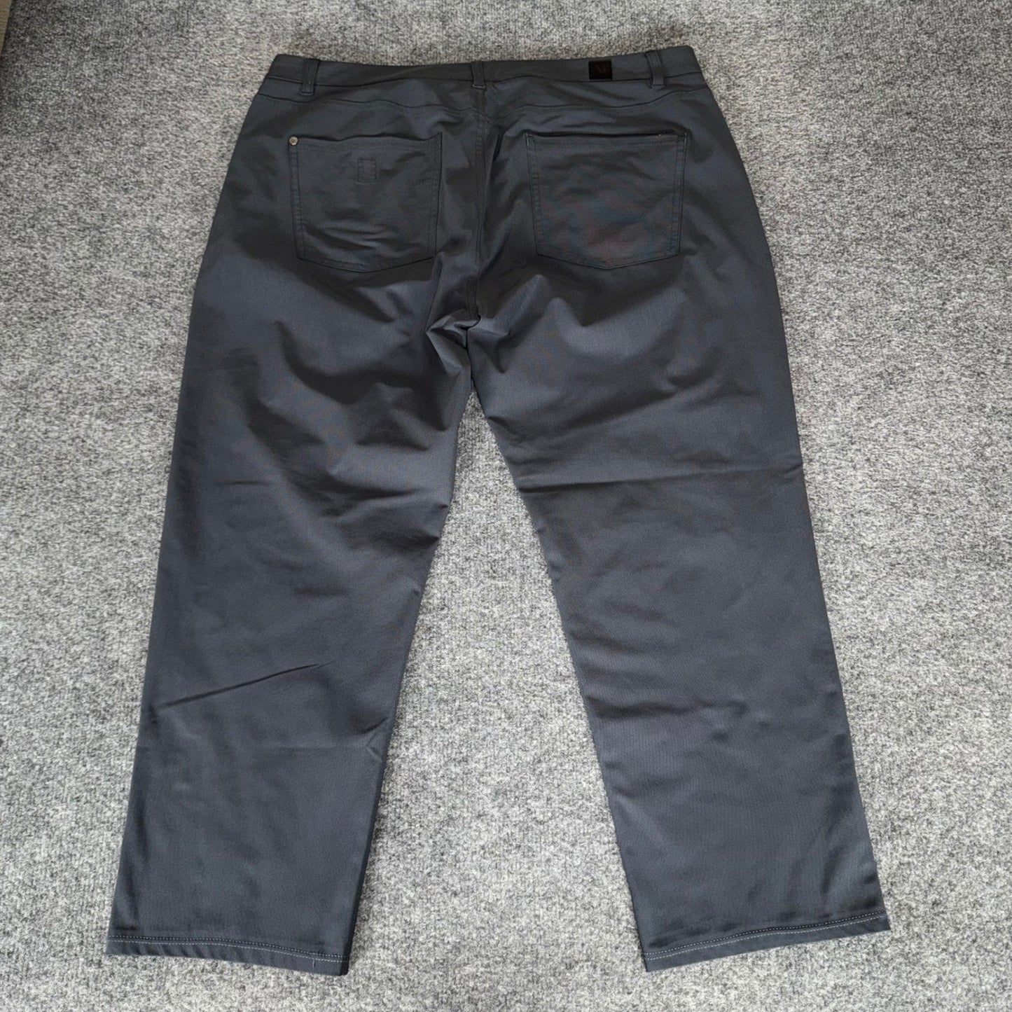 Vuori Meta Pant Mens 38x26 Charcoal Gray Casual Performance Stretch Comfort V430