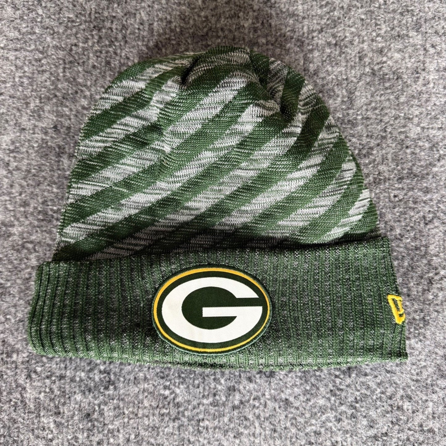 New Era Green Bay Packers NFL Knit Beanie Green Striped Fleece Lined Hat