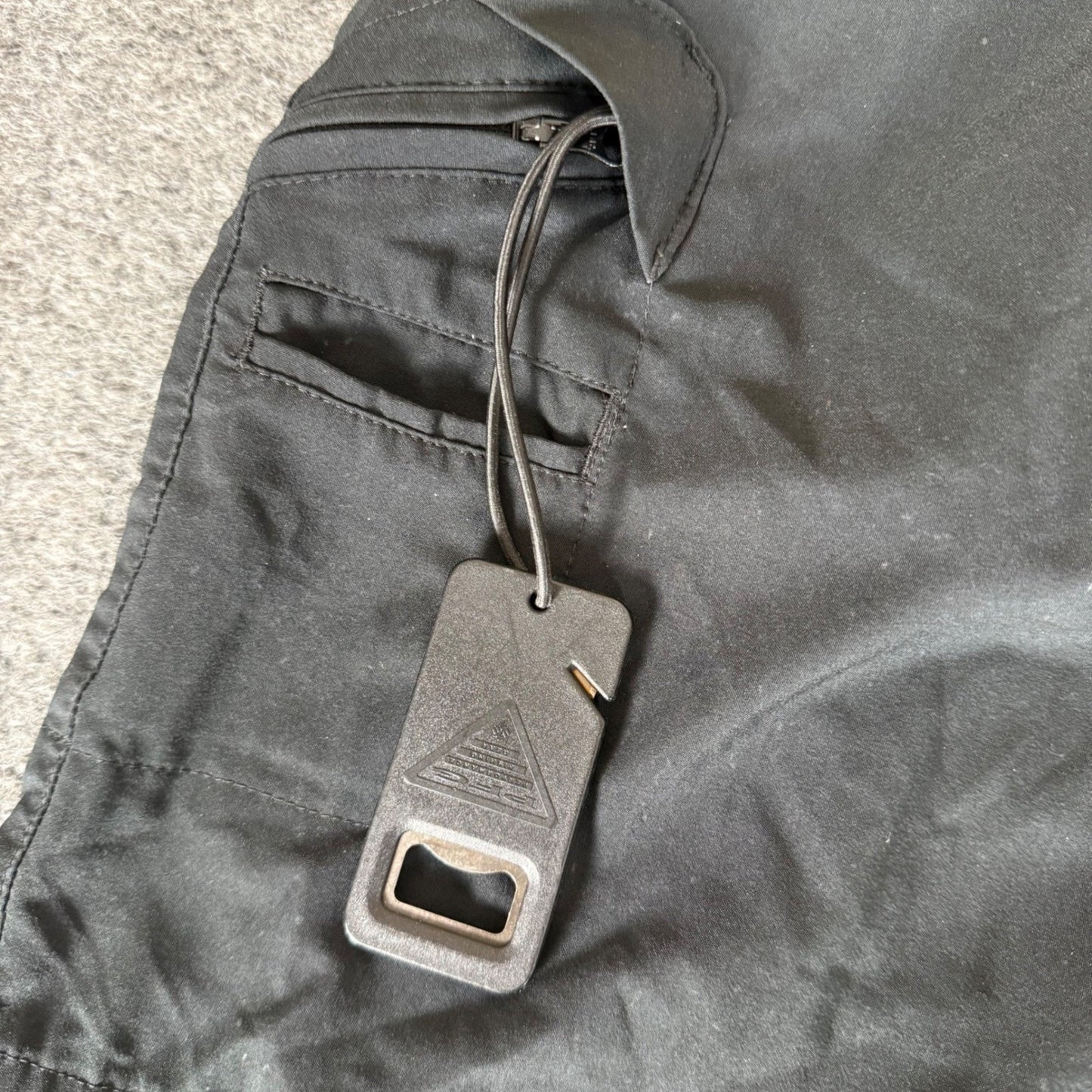 Columbia PFG Mens Black Omni Shield Fishing Shorts 34 Outdoor Stretch Cargo