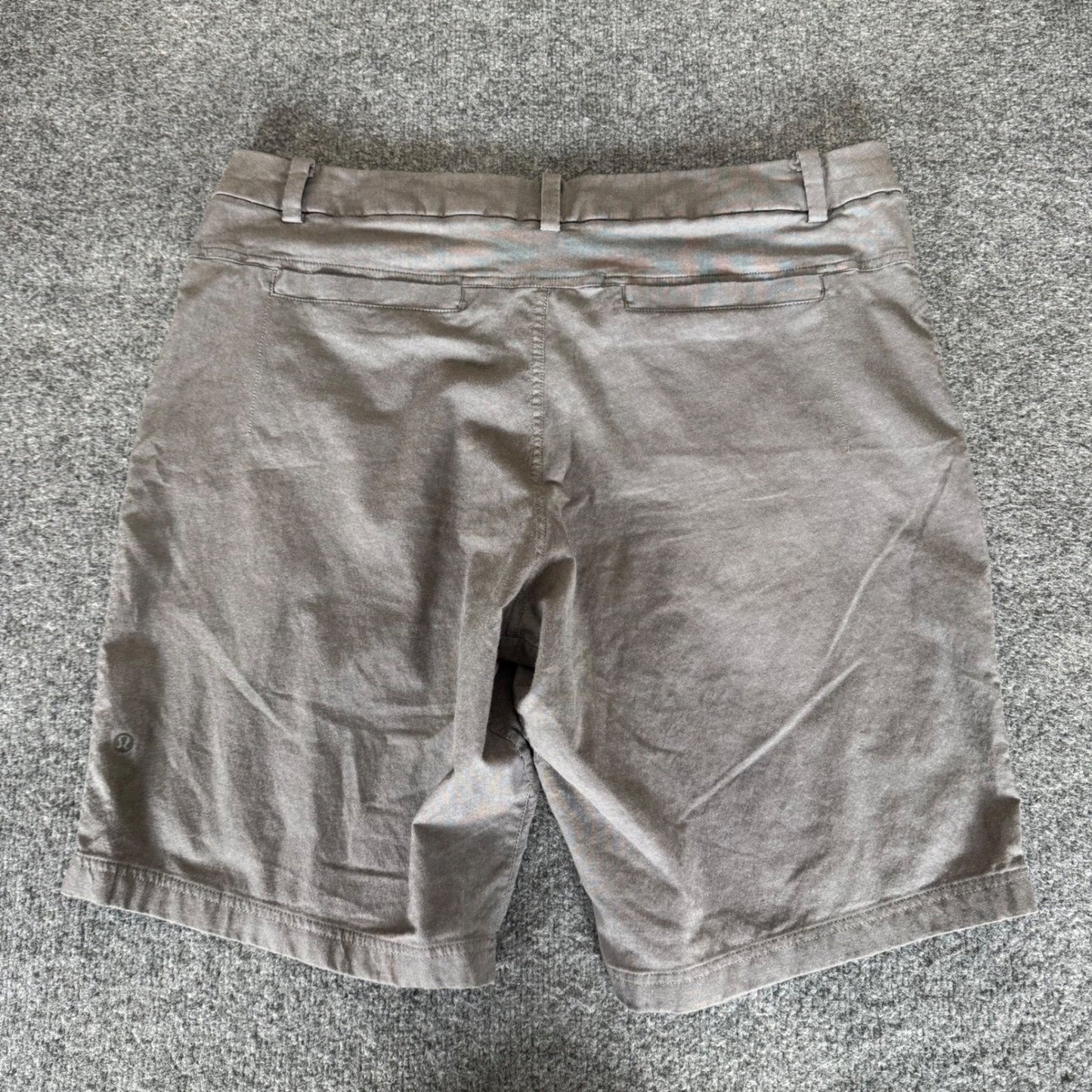 Lululemon Commission Short Men 38 Gray Casual Athletic Chino Stretch Golf Travel