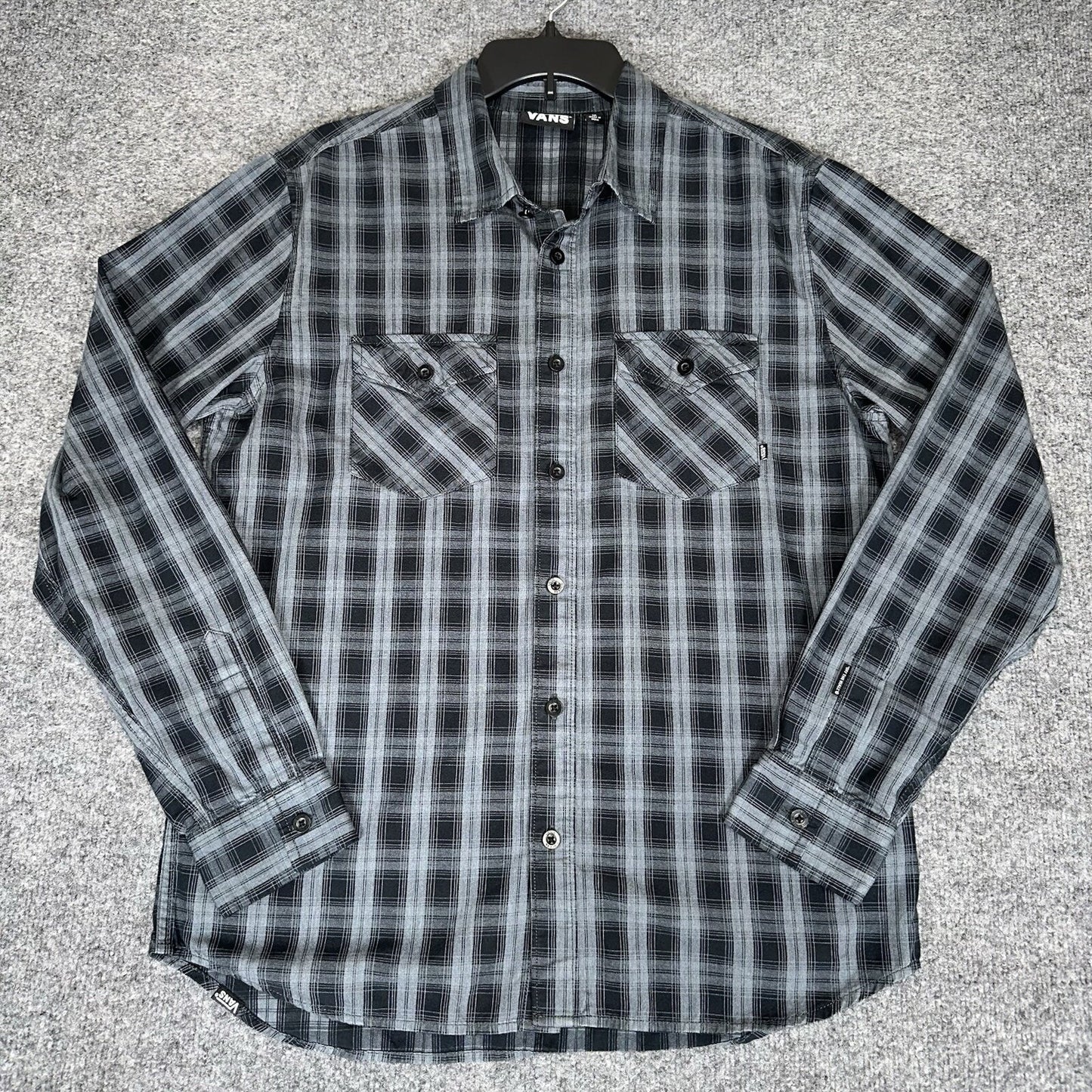 Vans Shirt Mens Medium Plaid Long Sleeve Button Up Skater Pockets Casual Adult
