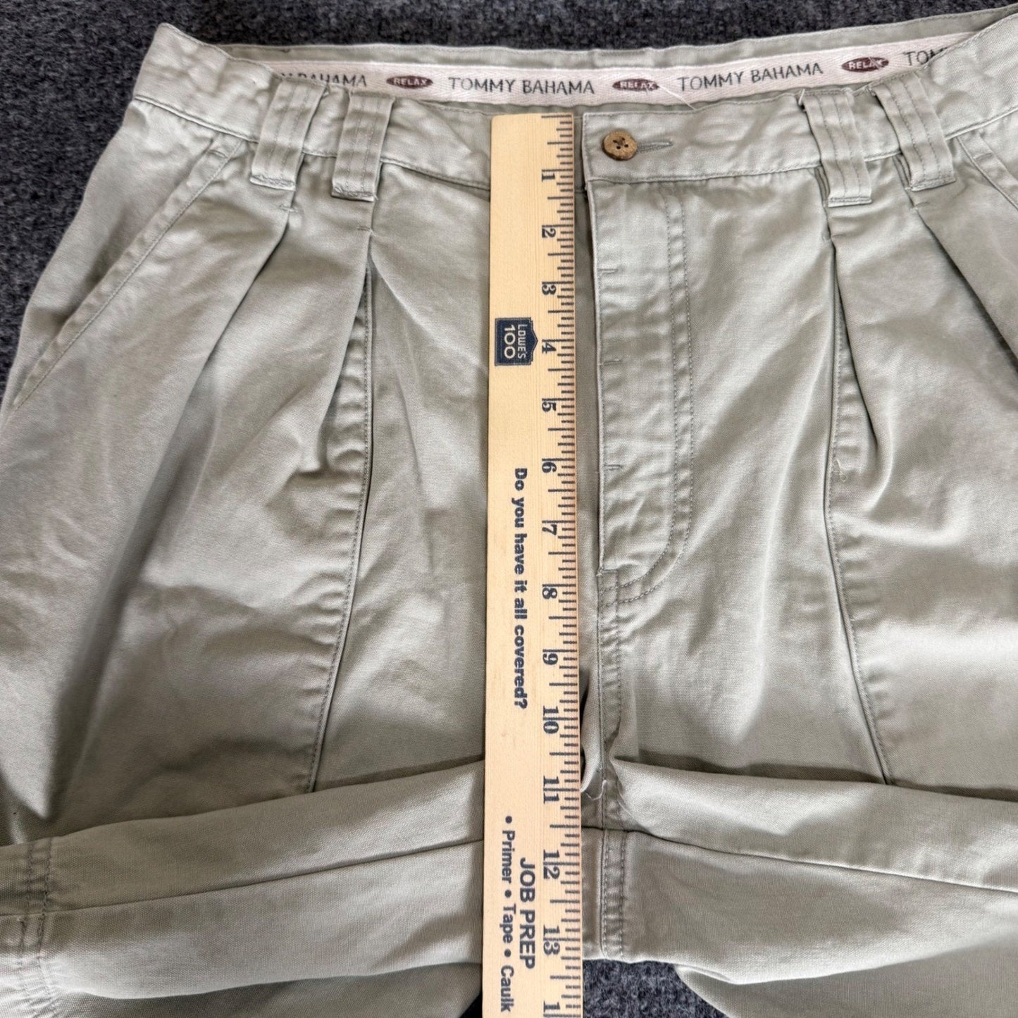Tommy Bahama Relax Mens 34 Khaki Olive Pleated Cotton Chino Shorts Casual Summer