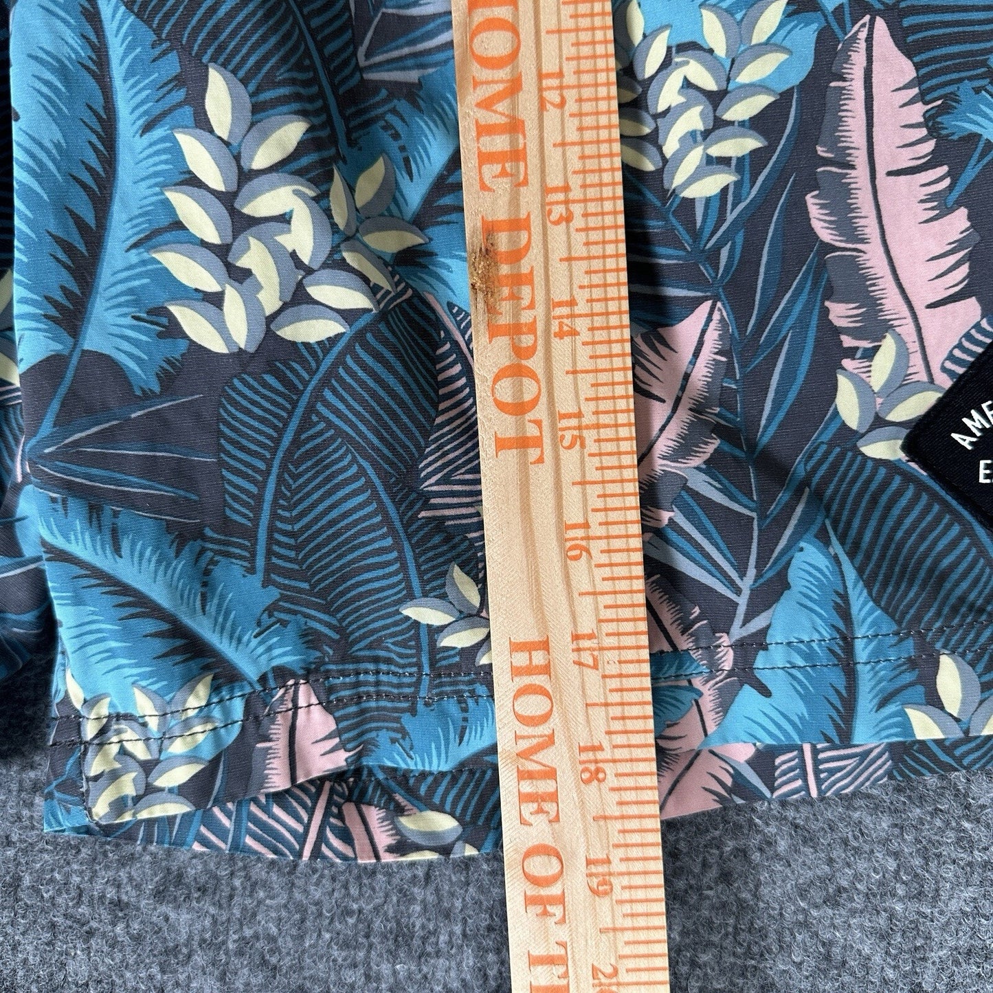 American Eagle Board Shorts Mens Large 36x10 Swim Trunks Floral Drawstring Adult