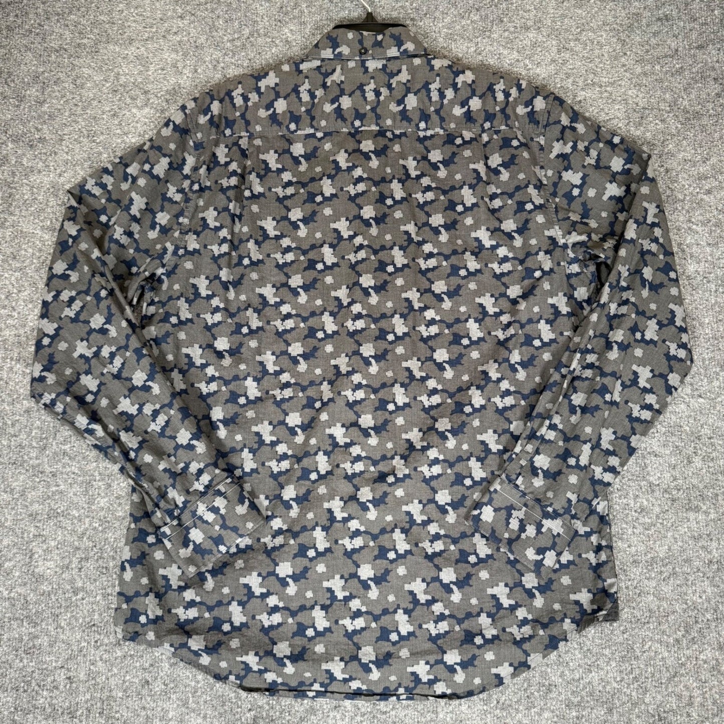 7 Diamonds Shirt Mens XL Gray Blue Digital Camo Long Sleeve Button Up Casual