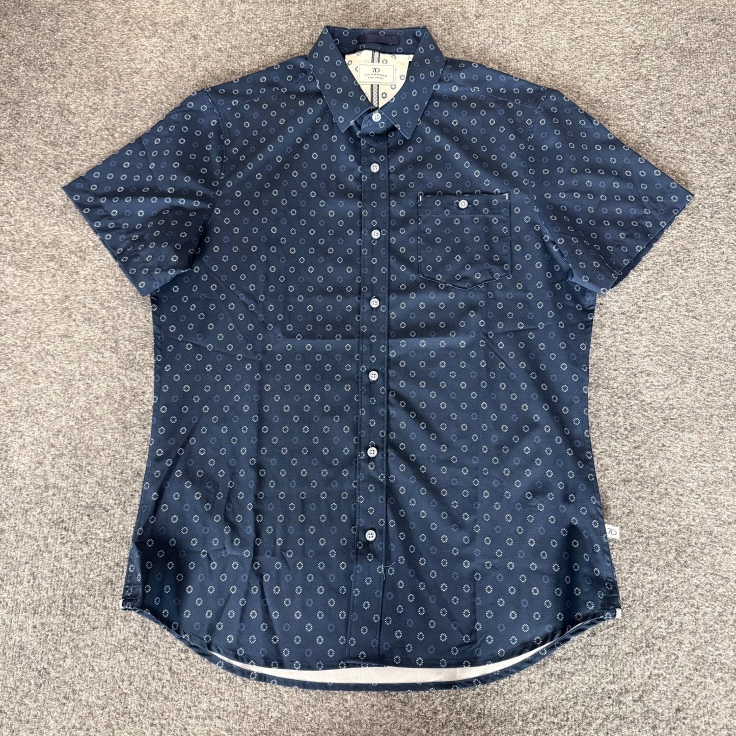 7Diamonds Mens Short Sleeve Button Up Shirt Small Navy Blue Geometric Stretch