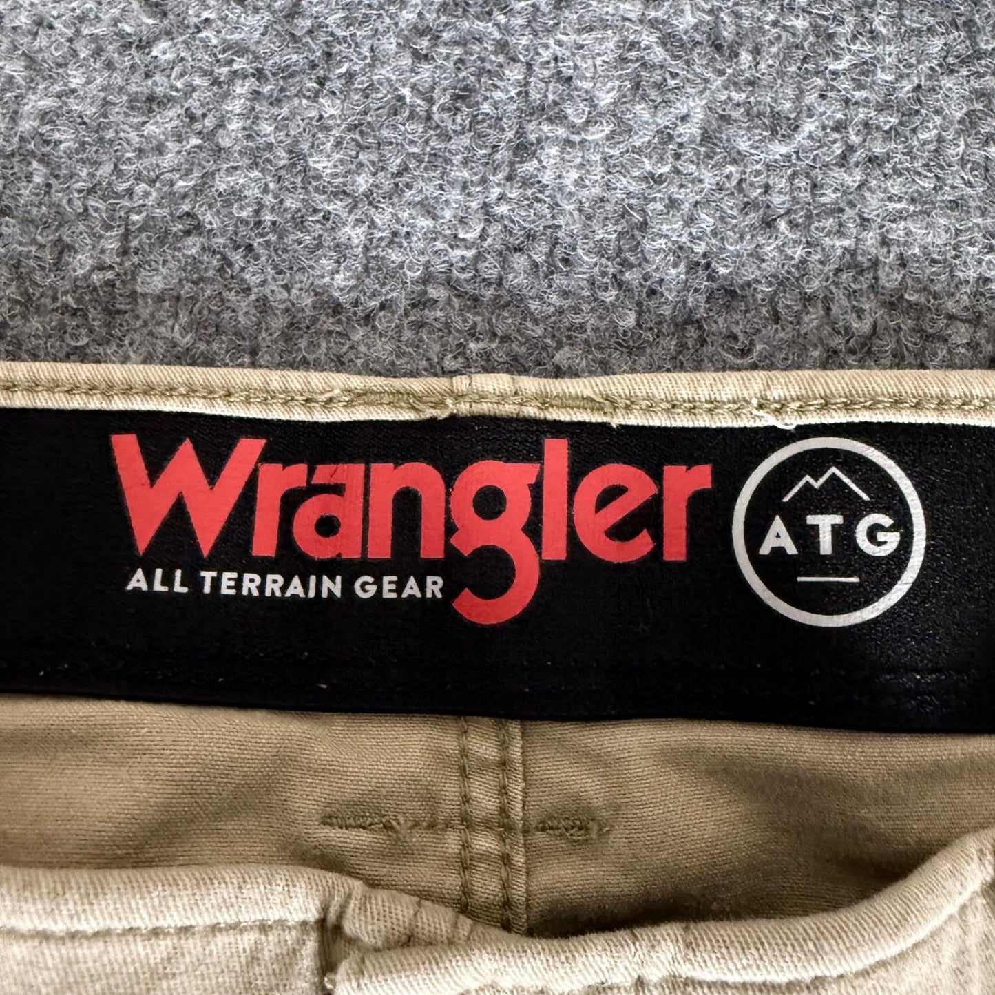 Wrangler ATG All Terrain Gear Mens Cargo Pant Beige 34x30 Outdoor Hiking Utility