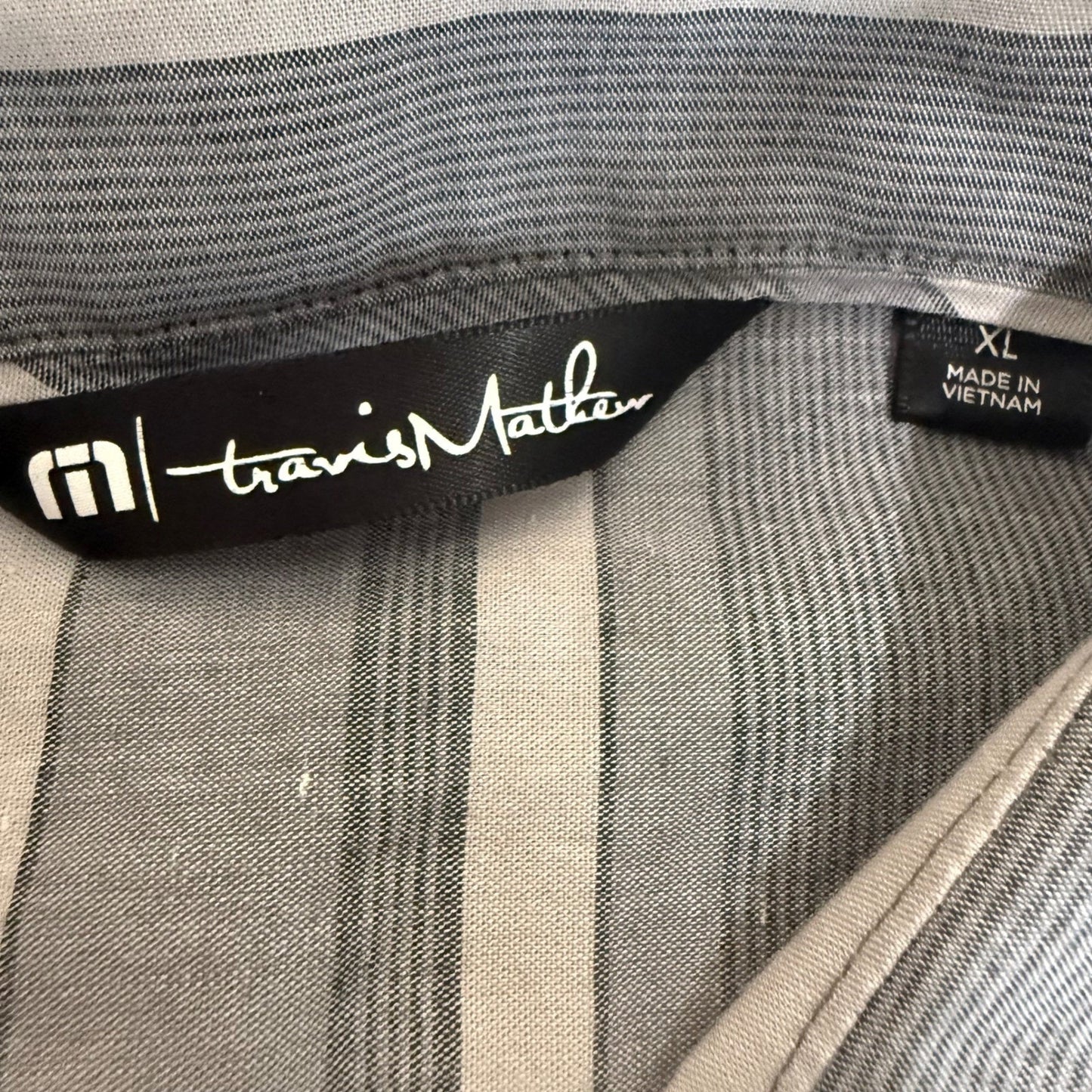 Travis Mathew Shirt Mens XL Gray Striped Button Up Short Sleeve Casual Everyday