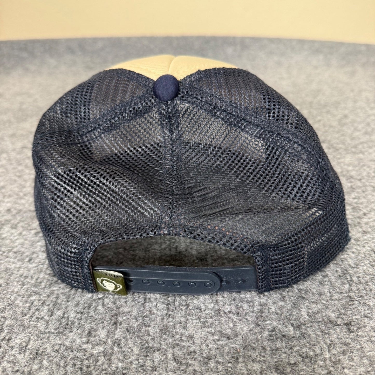 Howler Bros Mens Trucker Hat Navy Blue Tan Retro Logo Snapback Mesh Cap Outdoor