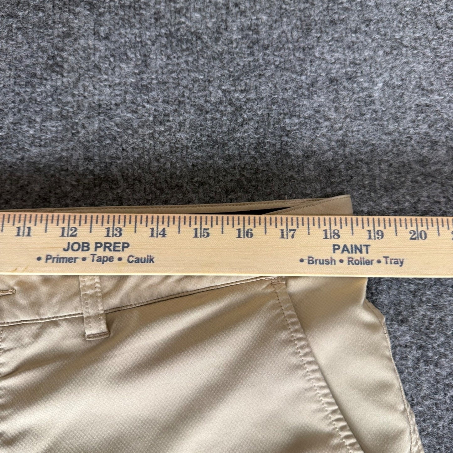 johnnie-O Shorts Mens 36 (37) Beige Golf Casual Stretch Lightweight Performance