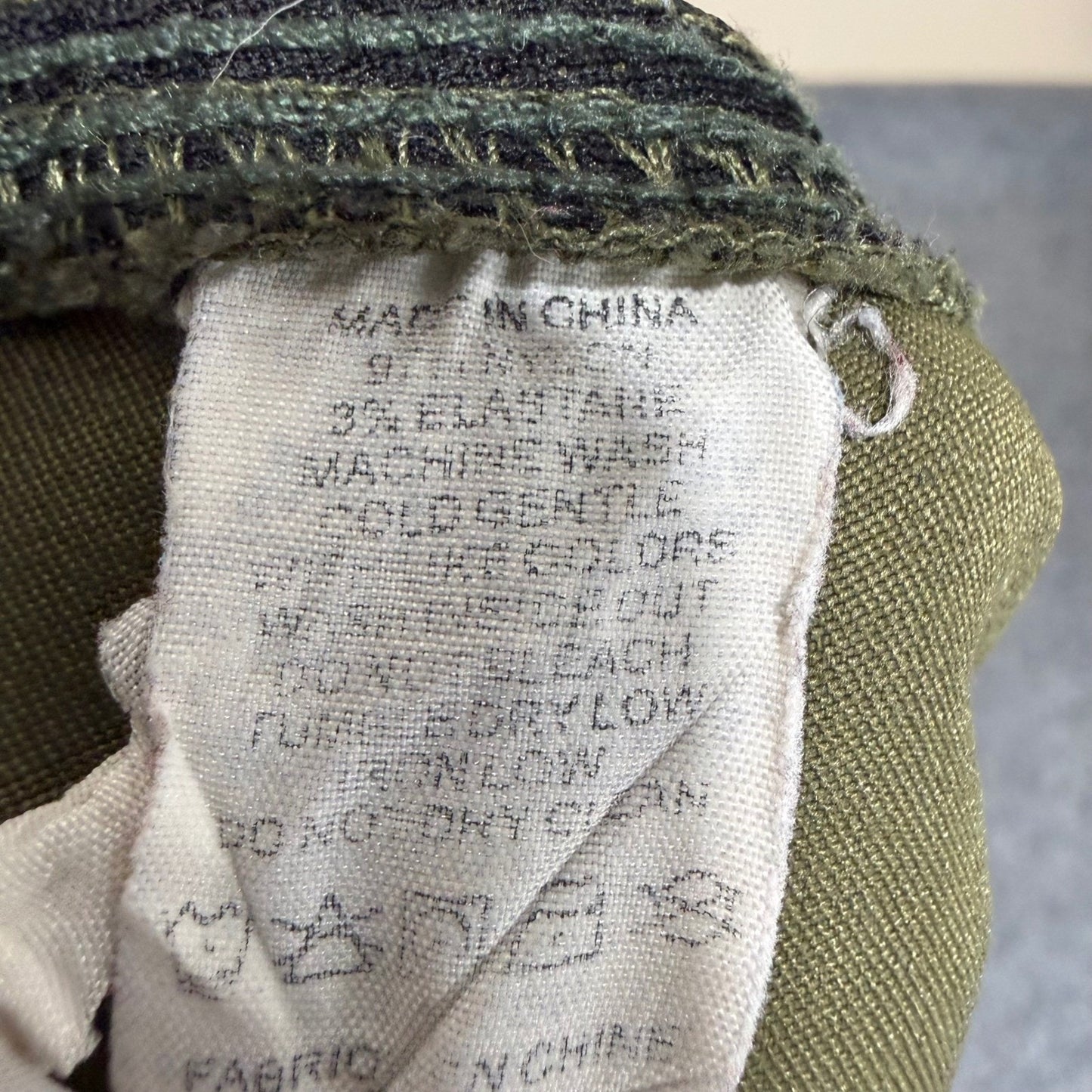 prAna Zion Stretch Short Mens 33 Olive Green Cargo Hiking Outdoor Durable Travel