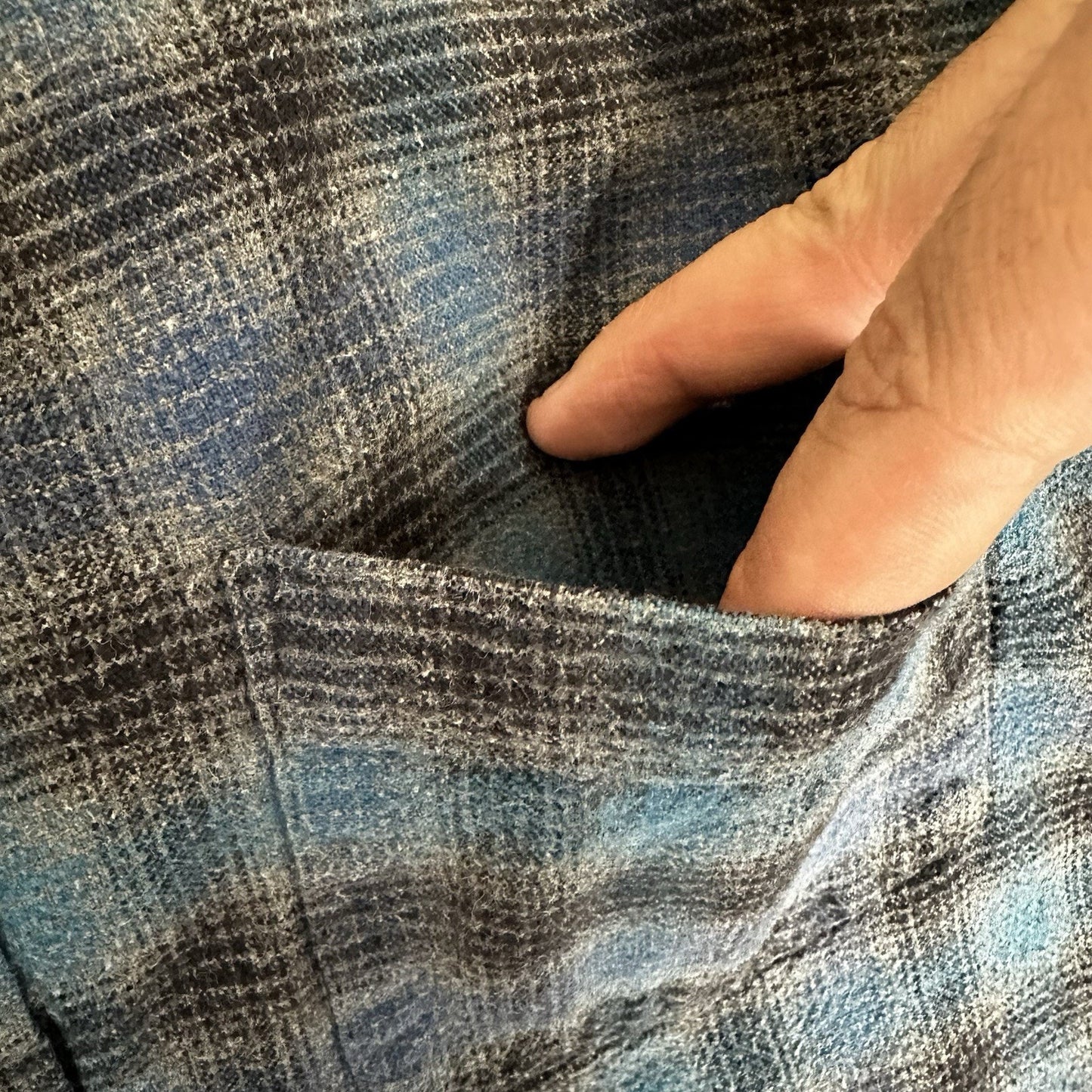 Pendleton Thomas Kay Shirt Mens Large Blue Plaid Button-Down Long Sleeve Casual