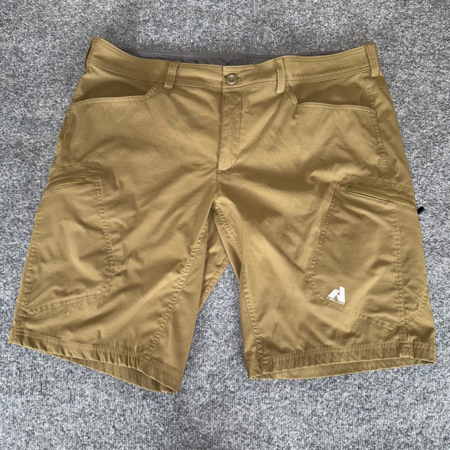 Eddie Bauer First Ascent Cargo Shorts Mens 42 Khaki Hiking Outdoor Trail