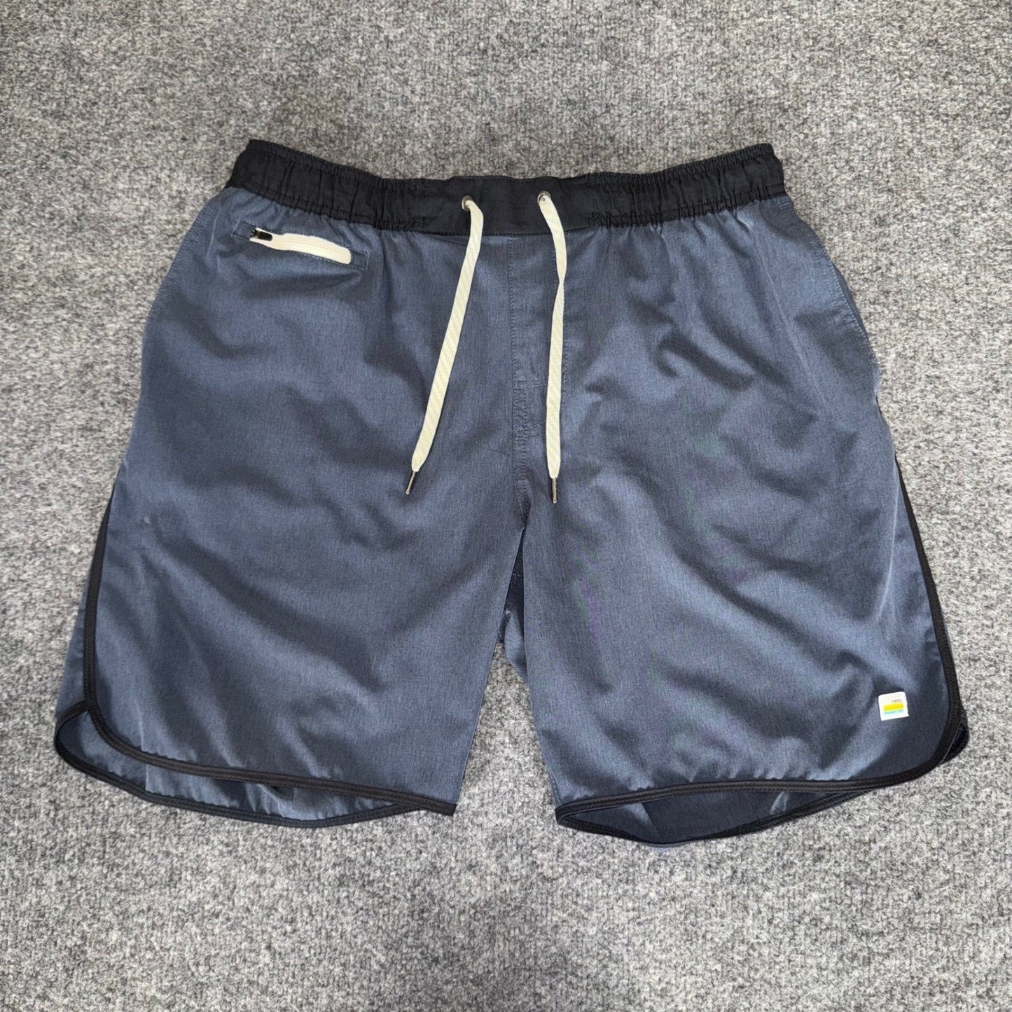 Vuori Banks Performance Shorts Mens XL Blue 4-Way Stretch Athletic Hybrid Casual