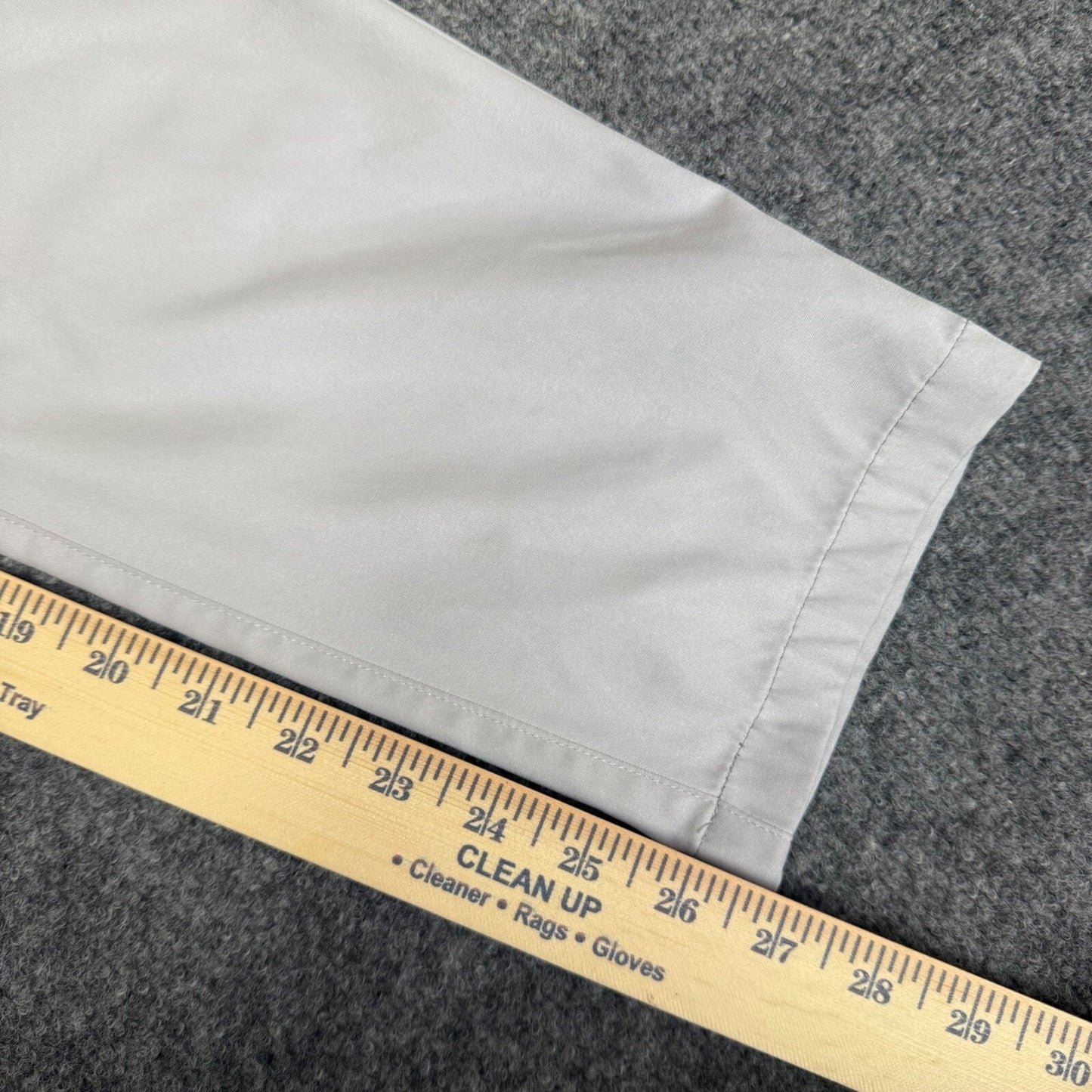 Travis Mathew Golf Pants Men's 30x27 Gray Chino Low Rise Stretch Athletic Casual