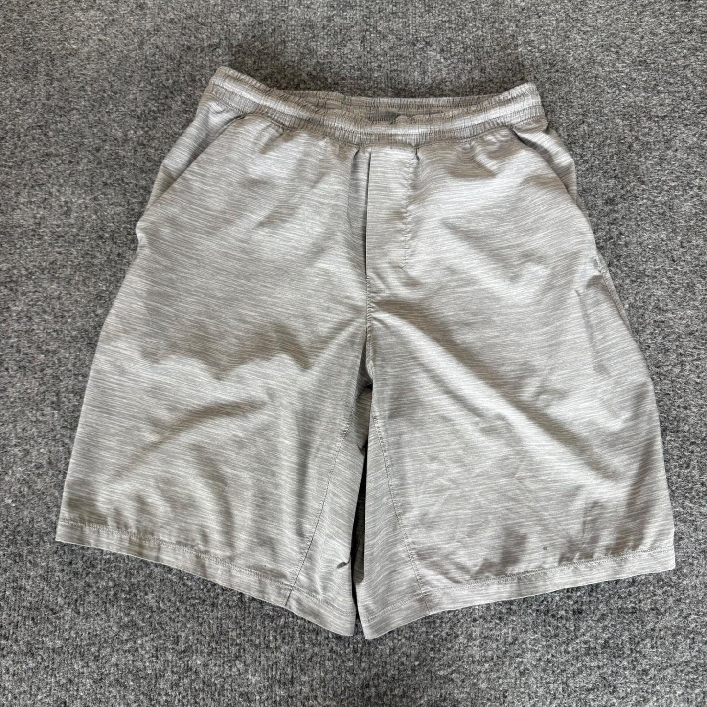 Lululemon Athletic Shorts Mens S Gray Gym Workout Training Stretch Performance