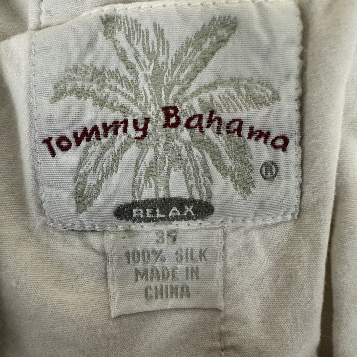 Tommy Bahama Shorts Mens 35 (33x8) Ivory 100% Silk Pleated Chino Vacation Resort