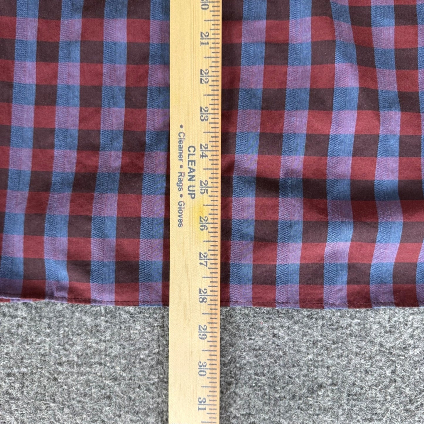 Van Heusen Never Tuck Mens Large Red Blue Buffalo Check Button Down Shirt Casual
