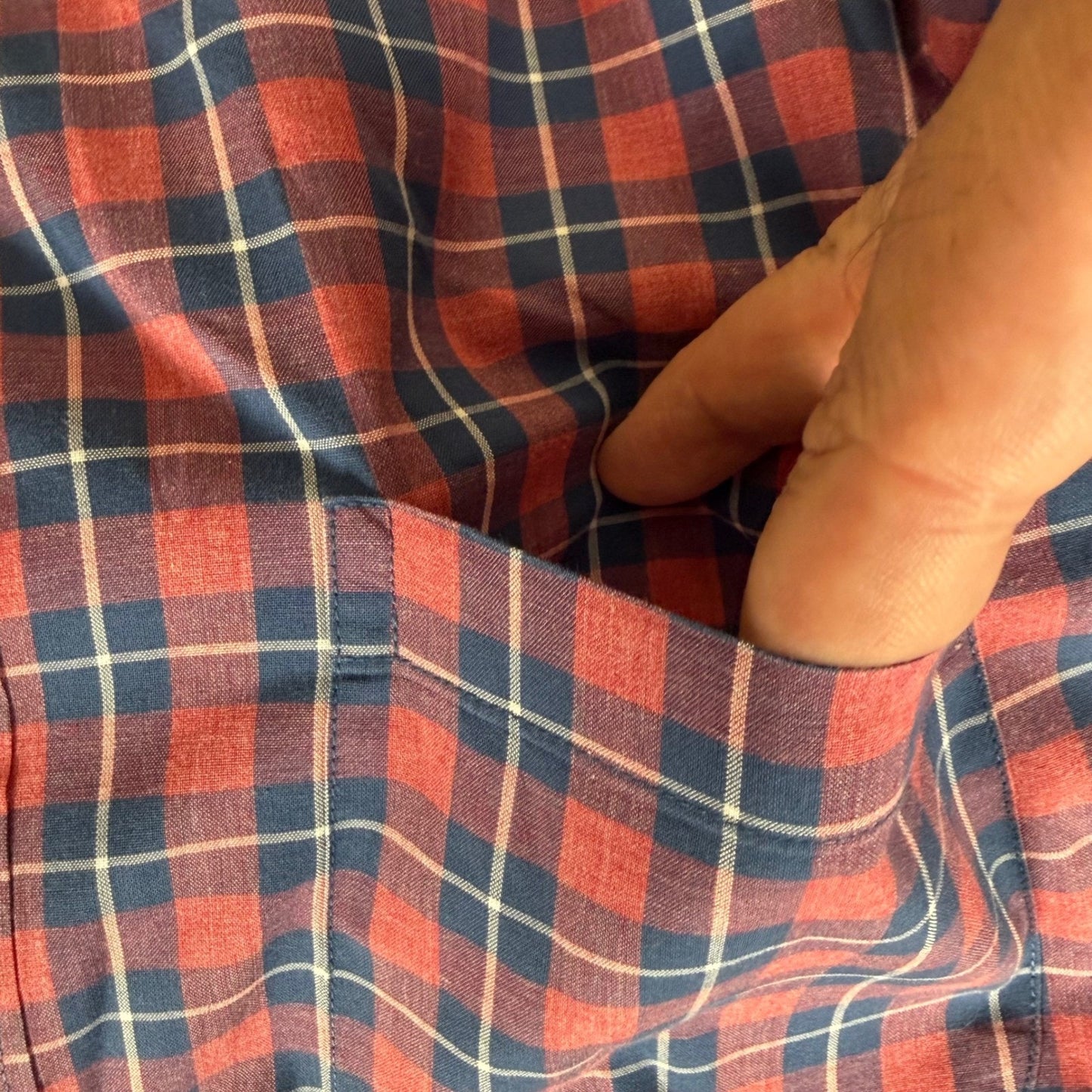 J.Crew Mens Classic Fit Plaid Button Down Shirt Red Blue Cotton Medium Casual