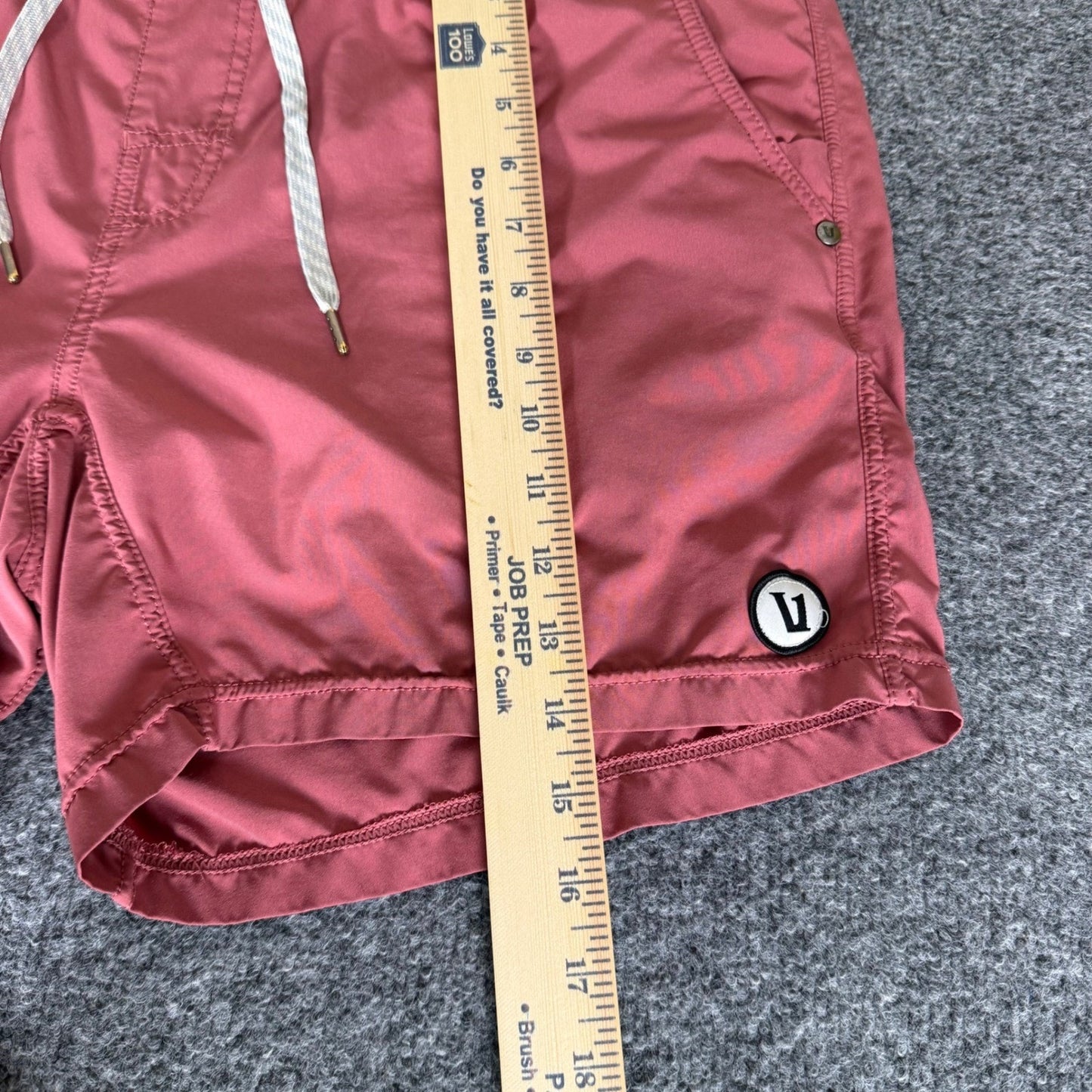 Vuori Kore Shorts Mens Large 38 Red Lined Athletic Gym Training Workout Running