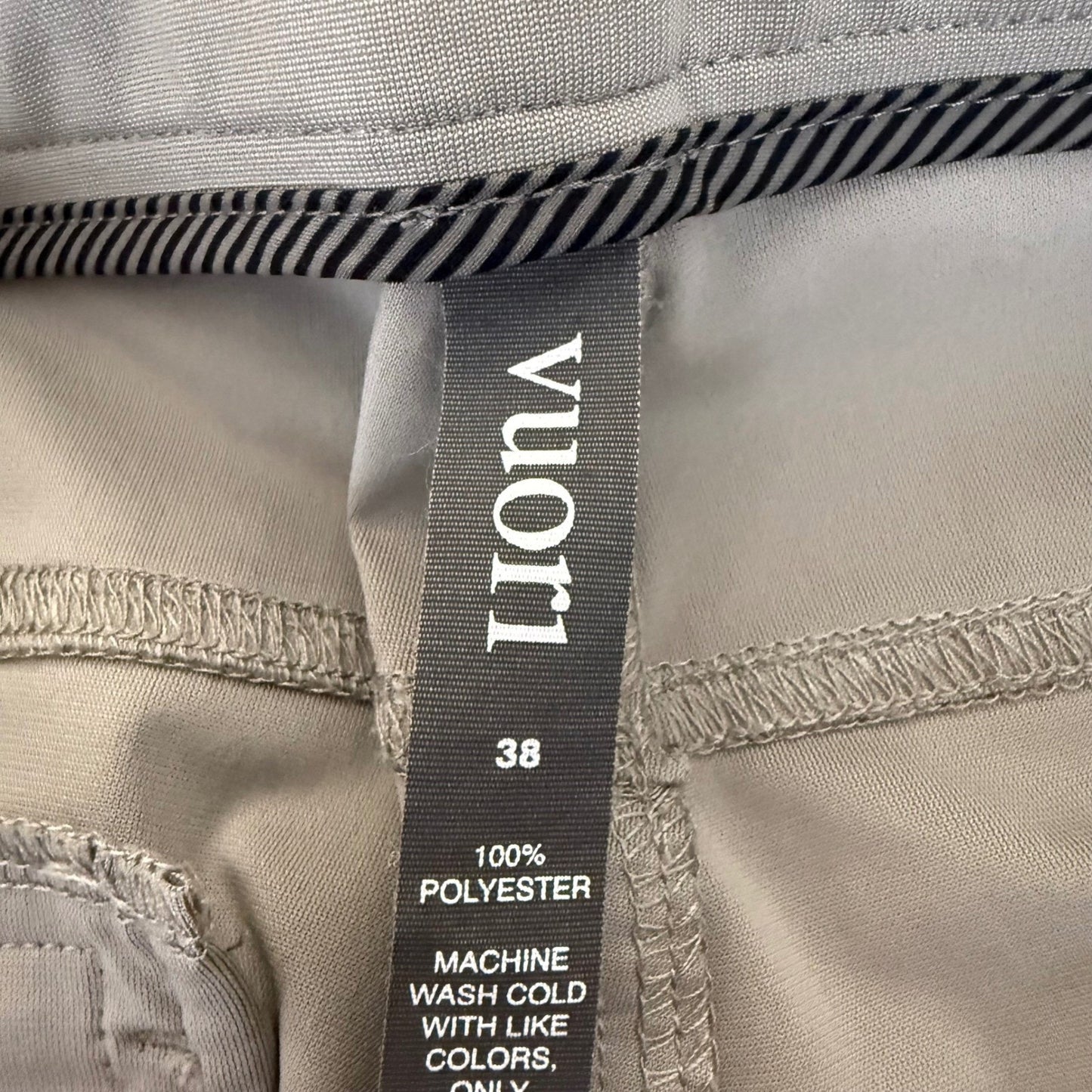 Vuori Meta Pants Mens 38x26 Beige Casual Chino Performance Stretch Comfort V430