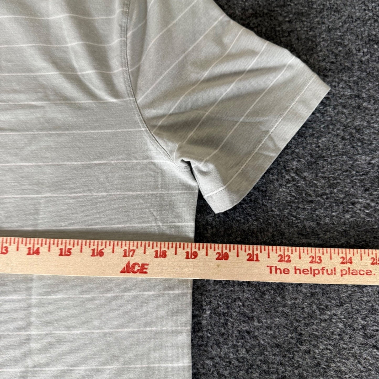 Lululemon Men Gray Striped Polo Shirt Small Short Sleeve Golf Casual Performance