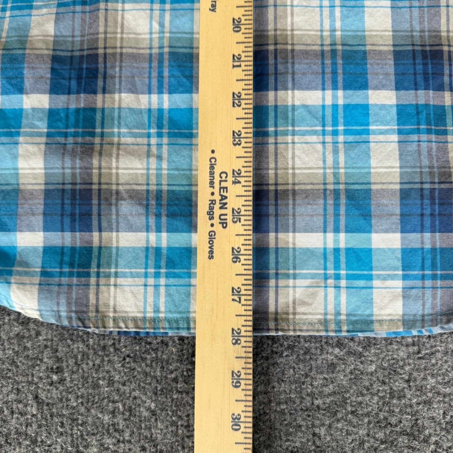 Outdoor Research Seapine Mens Shirt Medium Blue Plaid Short Sleeve Button Up