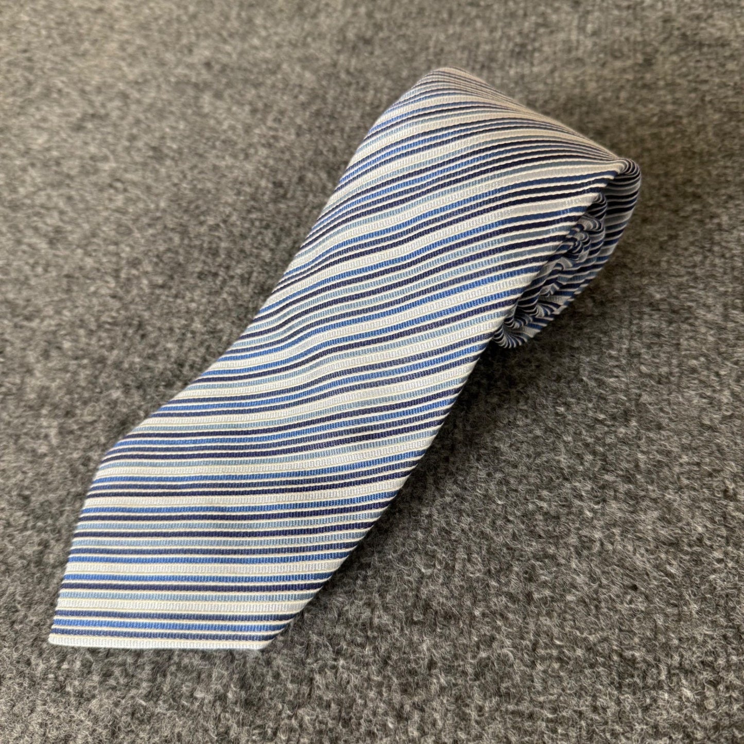 Banana Republic Mens Blue White Striped Silk Cotton Necktie Made in Italy Casual