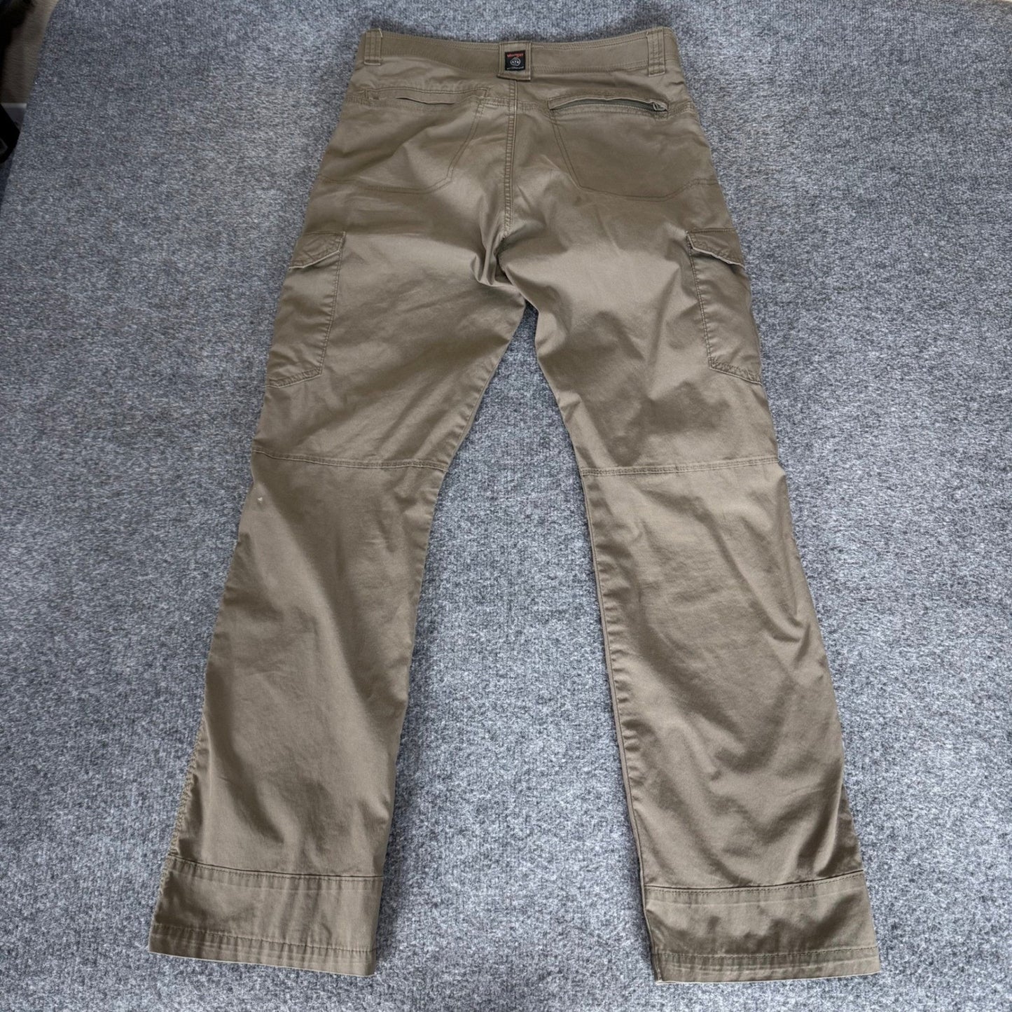 Wrangler ATG All Terrain Gear Cargo Pant Mens 32x32 Brown Outdoor Hiking Stretch