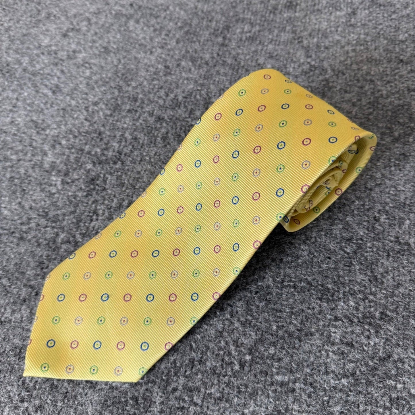 Brooks Brothers Mens Yellow Silk Geometric Circle Pattern Necktie Made in USA